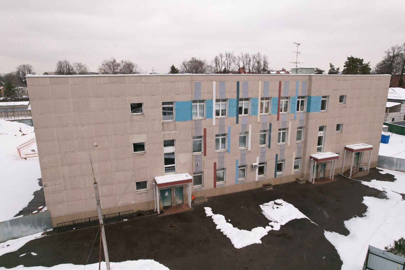 видео с коптера,  пристройка к школе 12 , школа в мытищах,