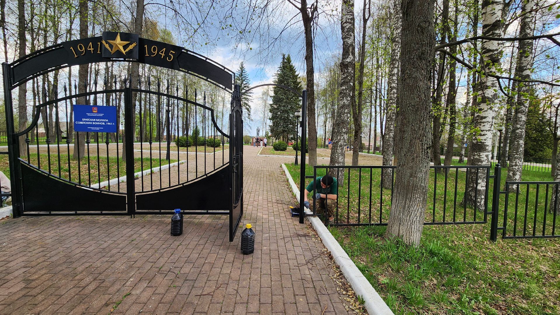 солнечногорск, тимоново, братская могила, уборка к 9 мая,