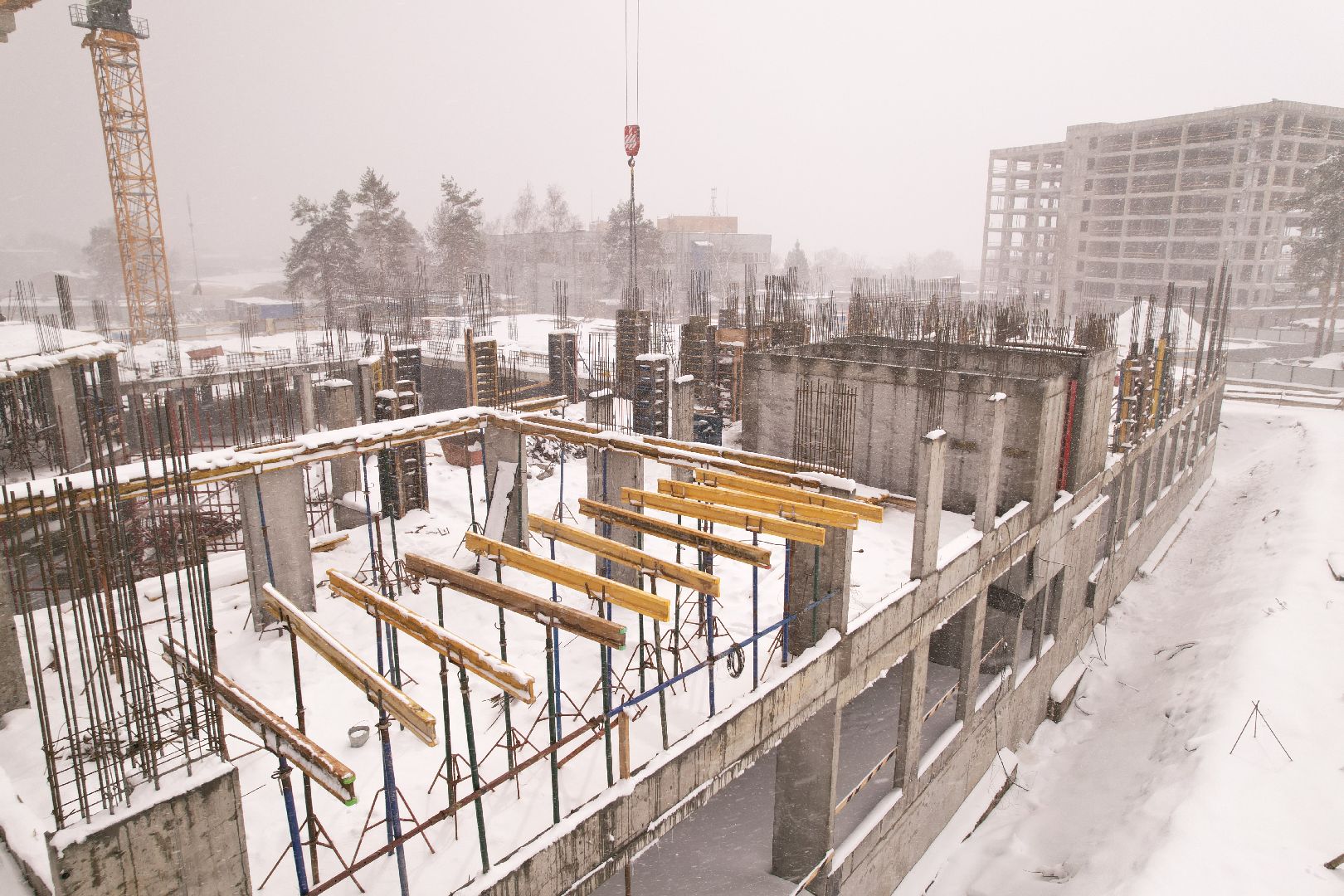видео с коптера, школа в мытищах, строительство школы в мытищах,