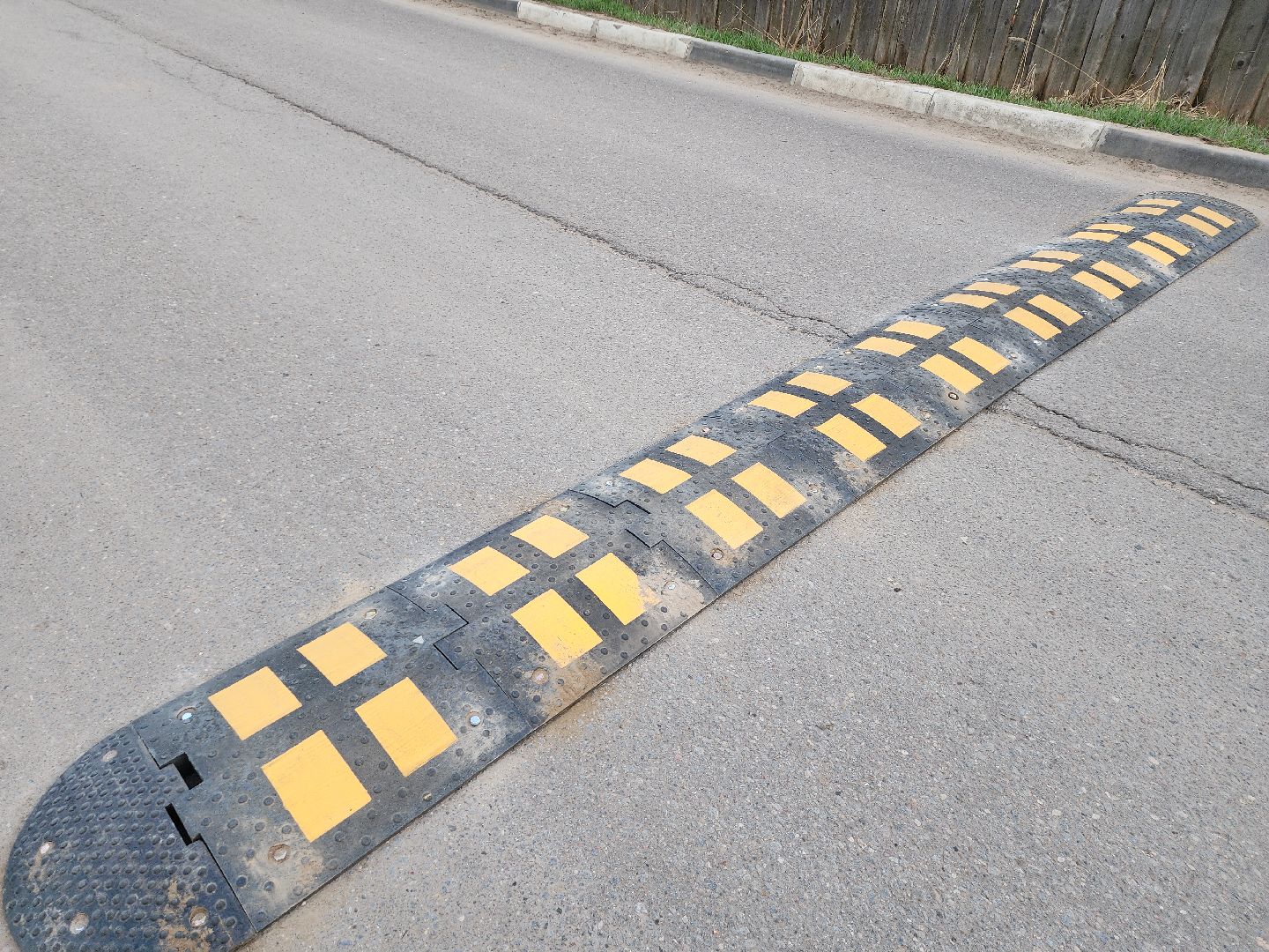 серпухов, подмосковье, лежачий полицейский,