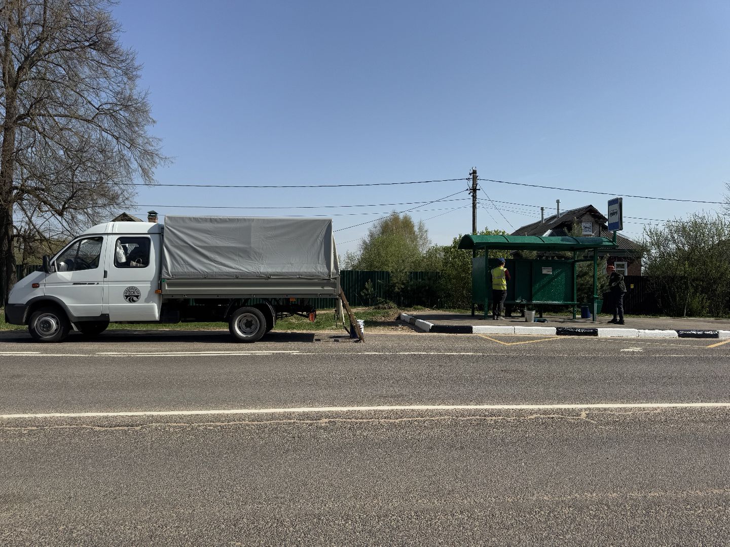 шаховская, покраска, покраска бордюров, покраска остановок,