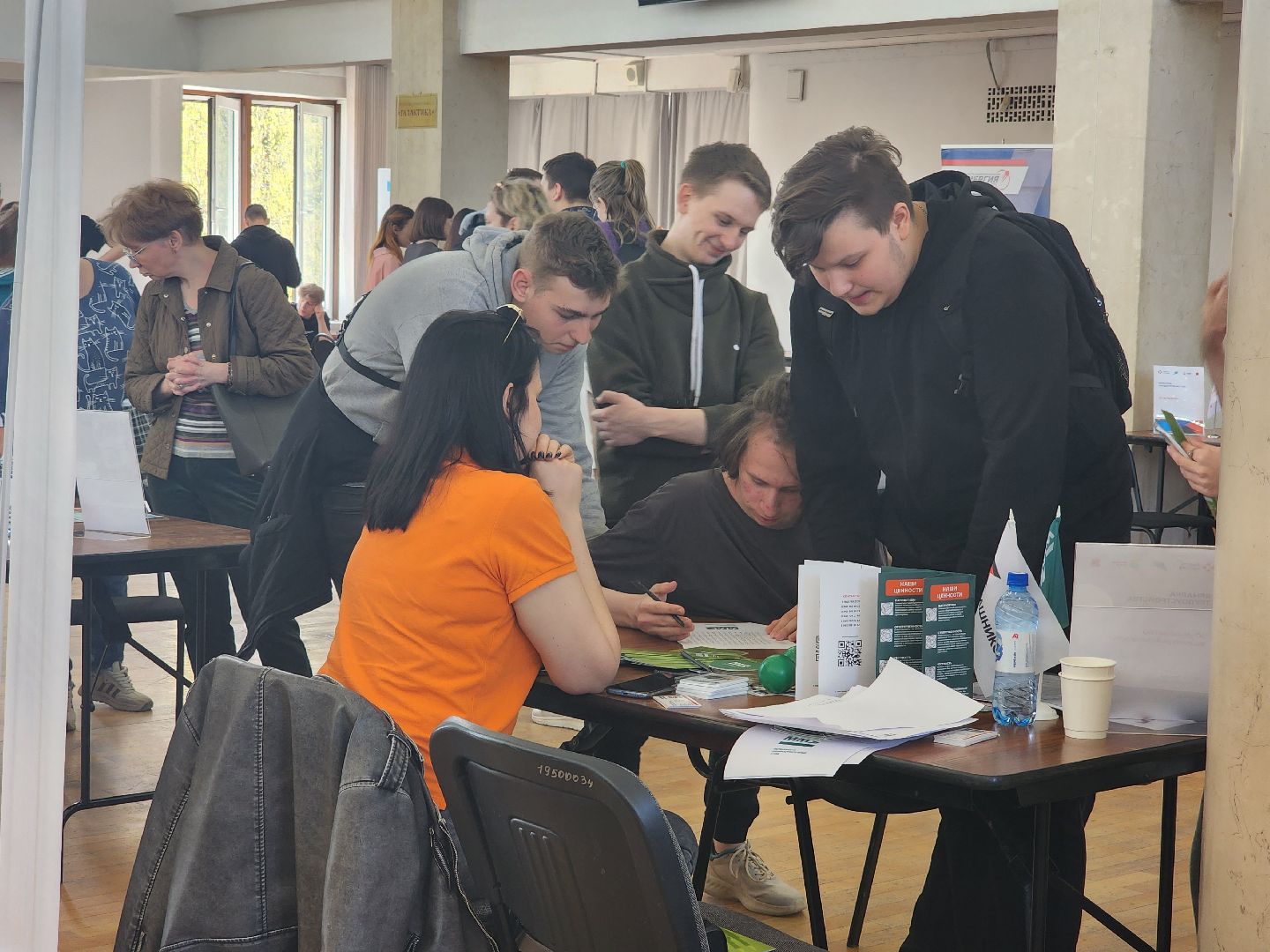 королёв, ярмарка вакансий в цдк имени калинина, трудоустройство,  градообразующие предприятия королева,