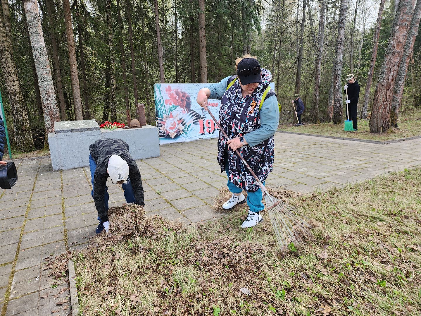 серпухов, подмосковье, партизаны, смерть фашизму,