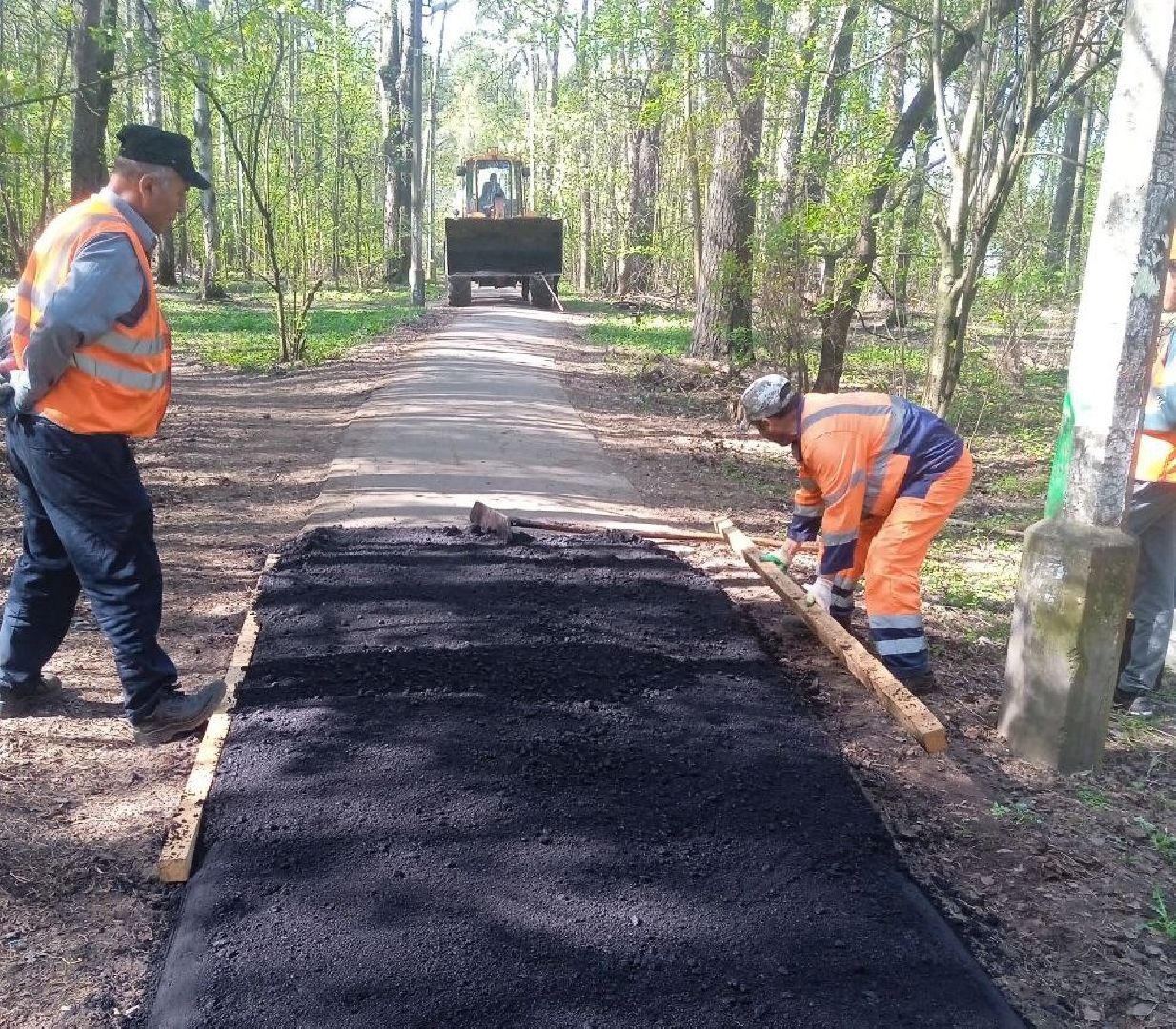 ивантеевка, ремонт тротуара, асфальтовое покрытие,железнодорожная станция, лес,удобство, жители города,коммунальные службы,