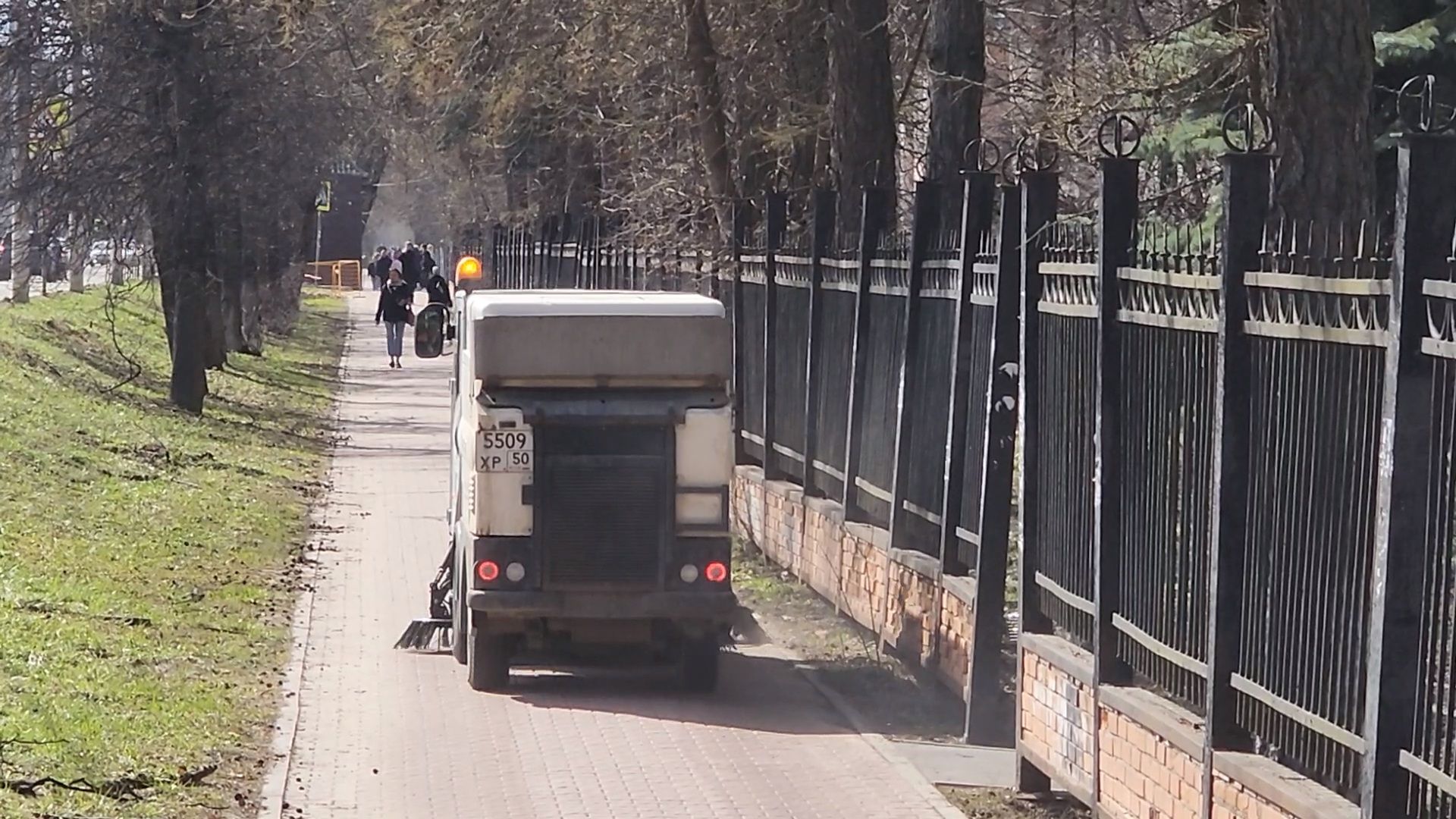 Чехов, весенне-летний сезон, уборка территорий, содержание территорий, уборочная техника,  спецтехника, мбу чеховское благоустройство, Мосавтодор, управляющие компании,  зоны ответственности, автопарк, всероссийский субботник,