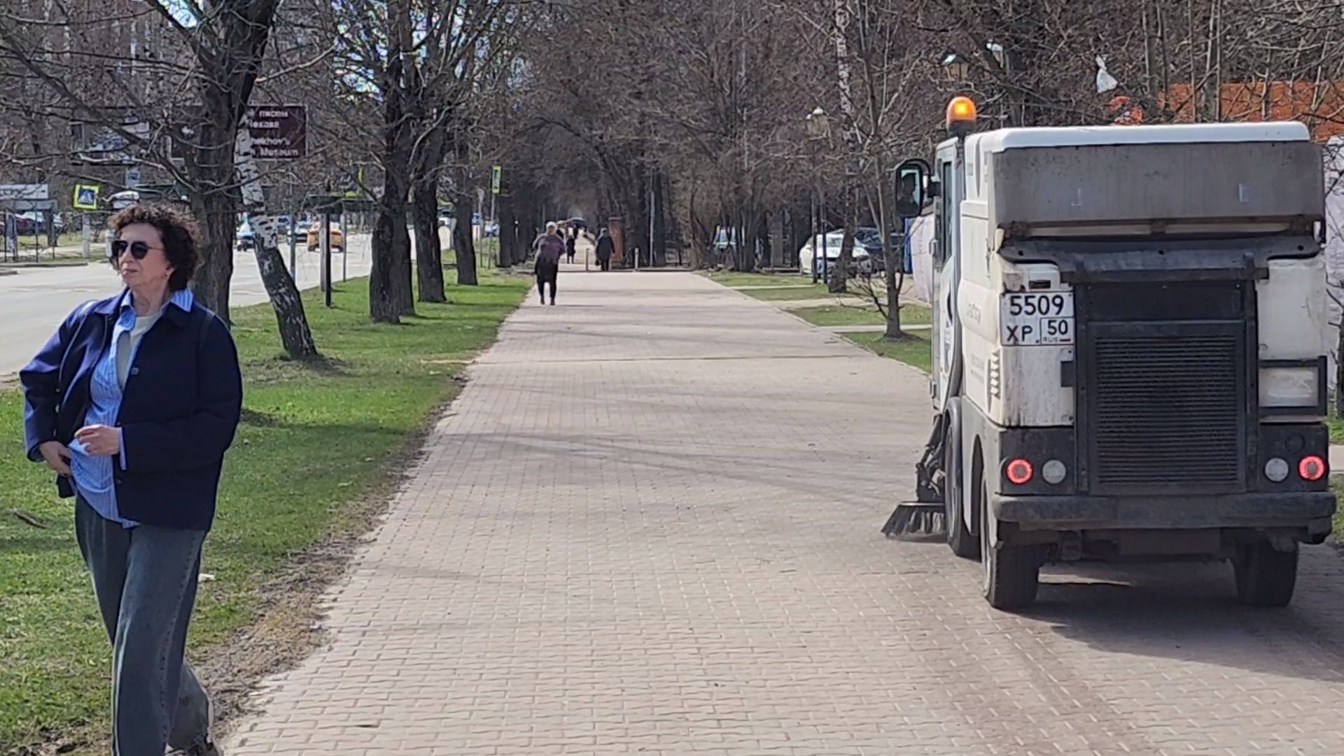Чехов, весенне-летний сезон, уборка территорий, содержание территорий, уборочная техника,  спецтехника, мбу чеховское благоустройство, Мосавтодор, управляющие компании,  зоны ответственности, автопарк, всероссийский субботник,