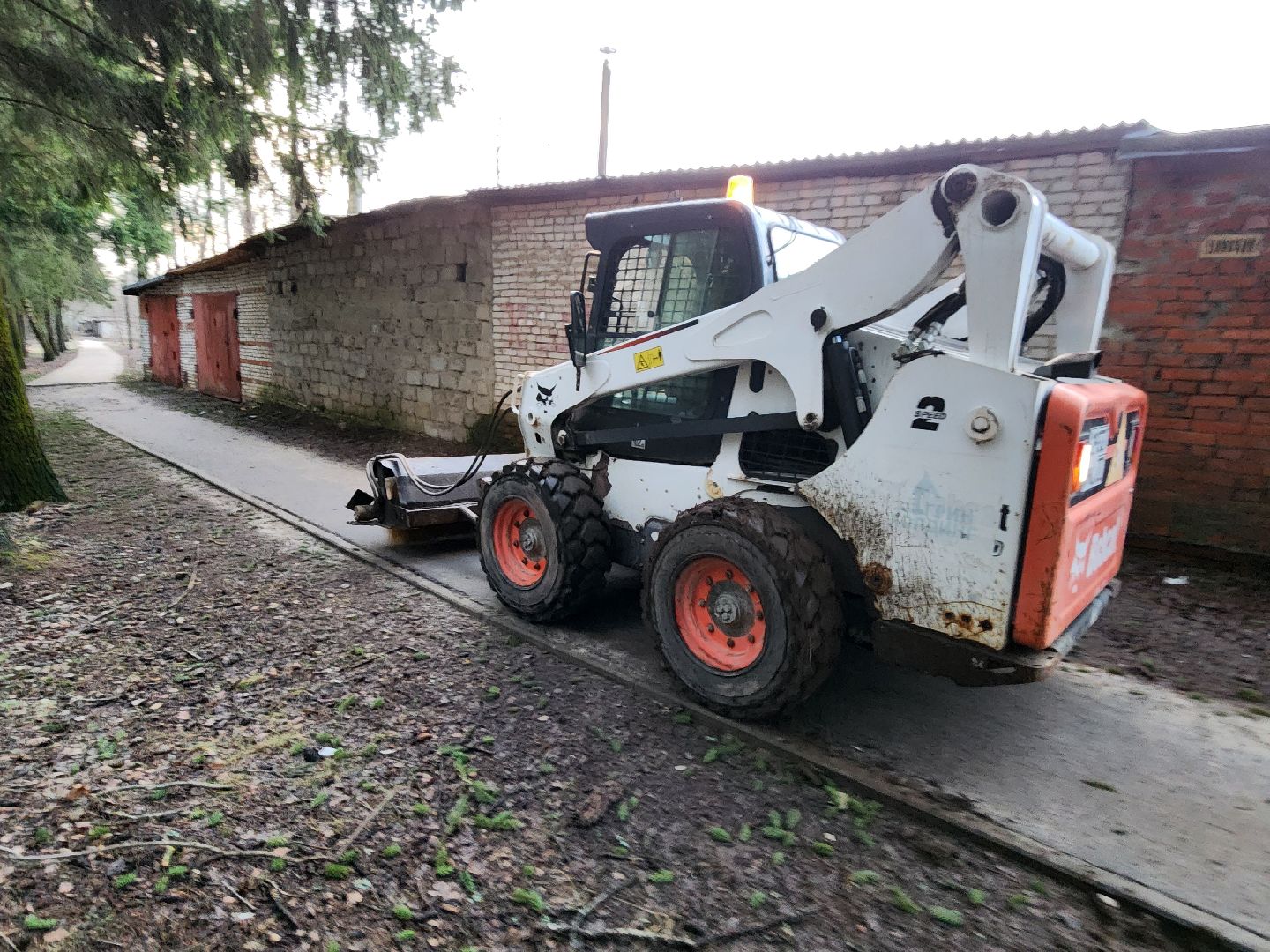 Чехов, весенне-летний сезон, уборка территорий, содержание территорий, уборочная техника,  спецтехника, мбу чеховское благоустройство, Мосавтодор, управляющие компании,  зоны ответственности, автопарк, всероссийский субботник,