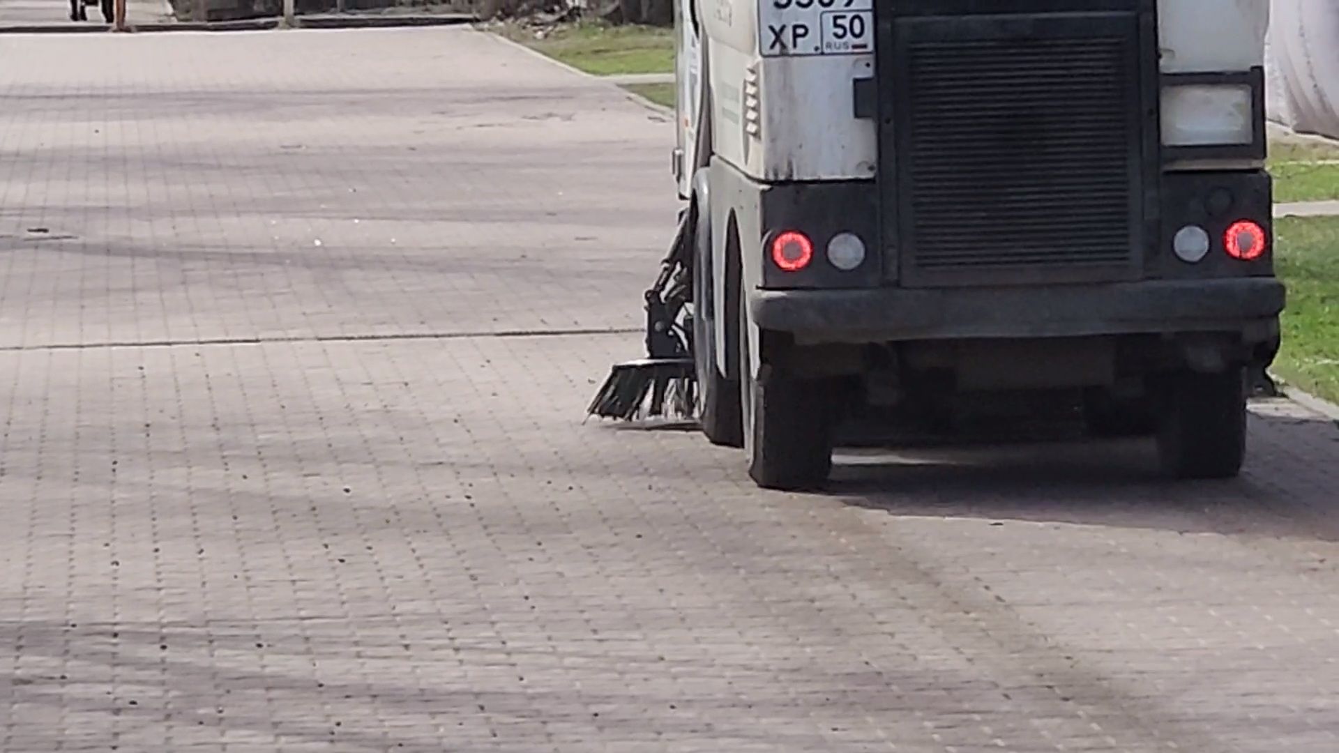 Чехов, весенне-летний сезон, уборка территорий, содержание территорий, уборочная техника,  спецтехника, мбу чеховское благоустройство, Мосавтодор, управляющие компании,  зоны ответственности, автопарк, всероссийский субботник,