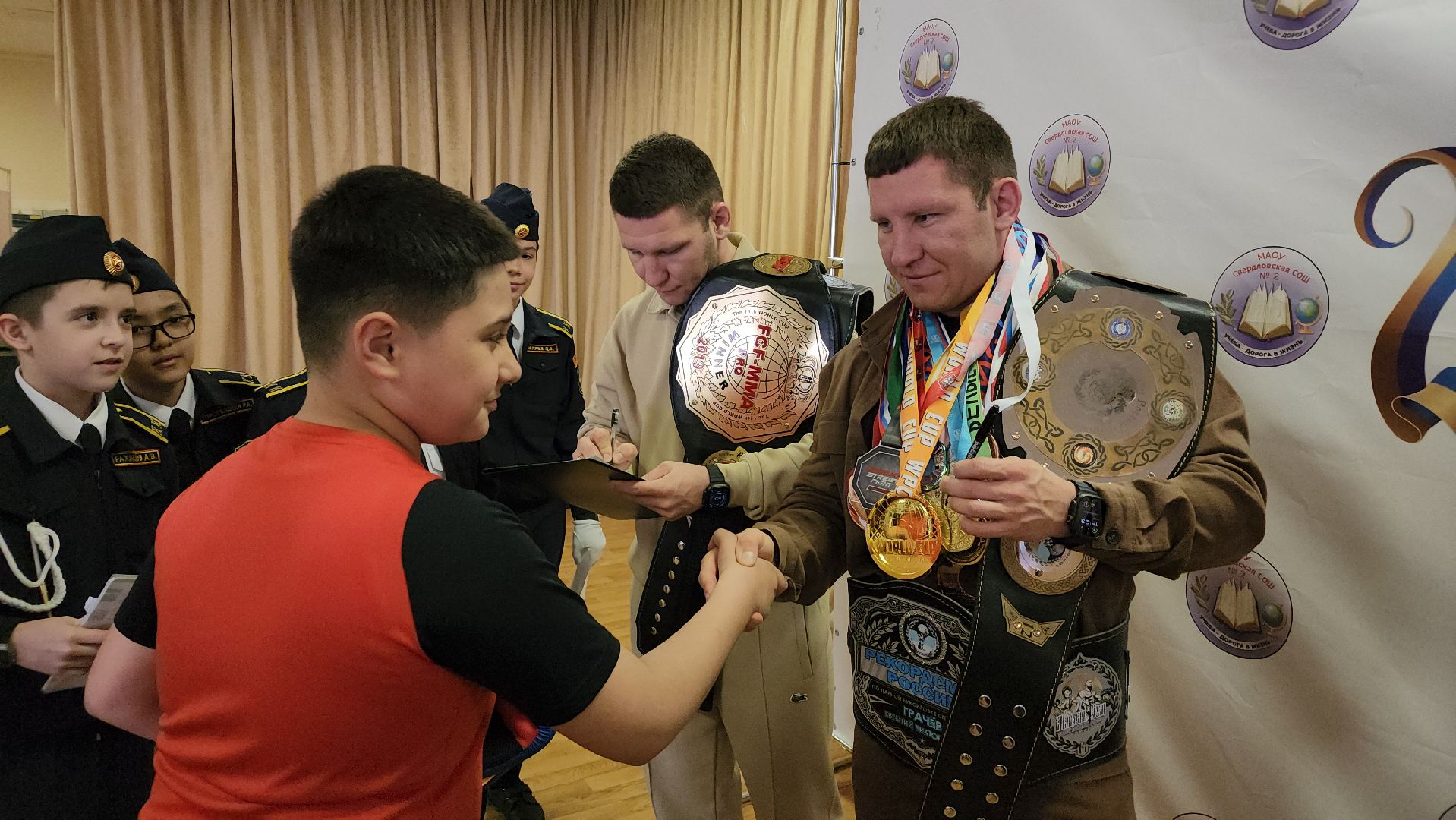 спорт, чемпионы, смешанные единоборства, образование, дети, Лосино-Петровский,