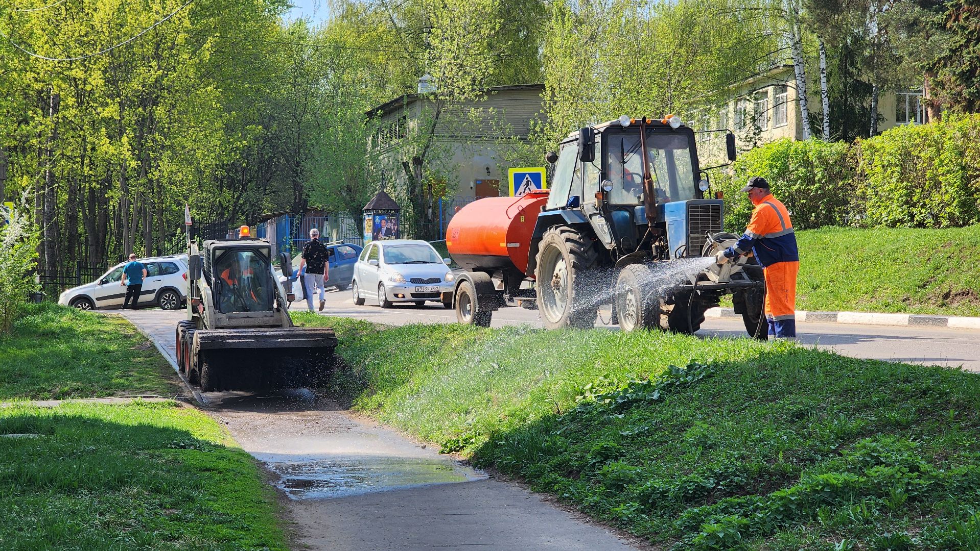 кашира, уборка дорог, влажная уборка города, мосавтодор, дороги,  бордюры,