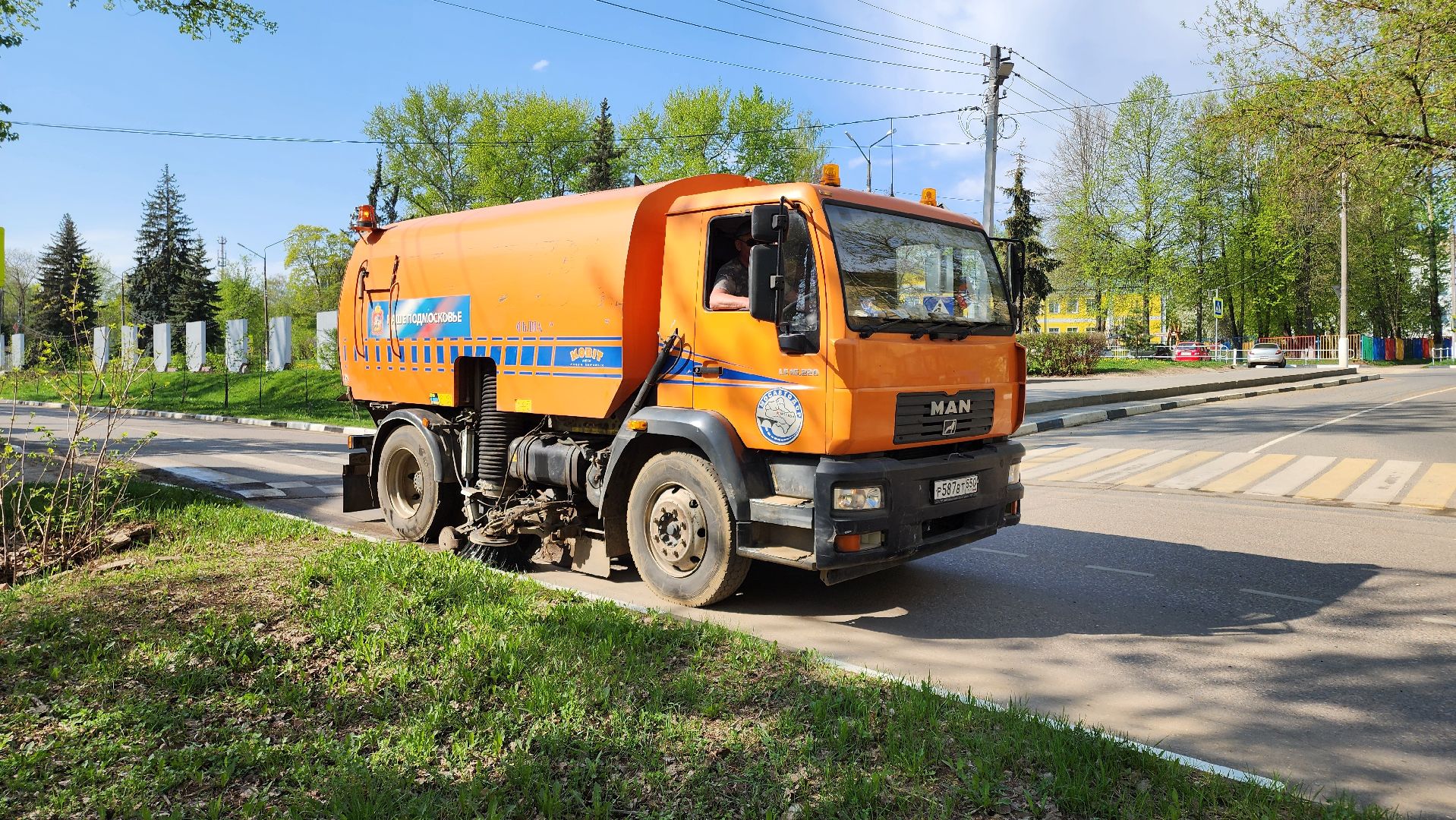 кашира, уборка дорог, влажная уборка города, мосавтодор, дороги,  бордюры,