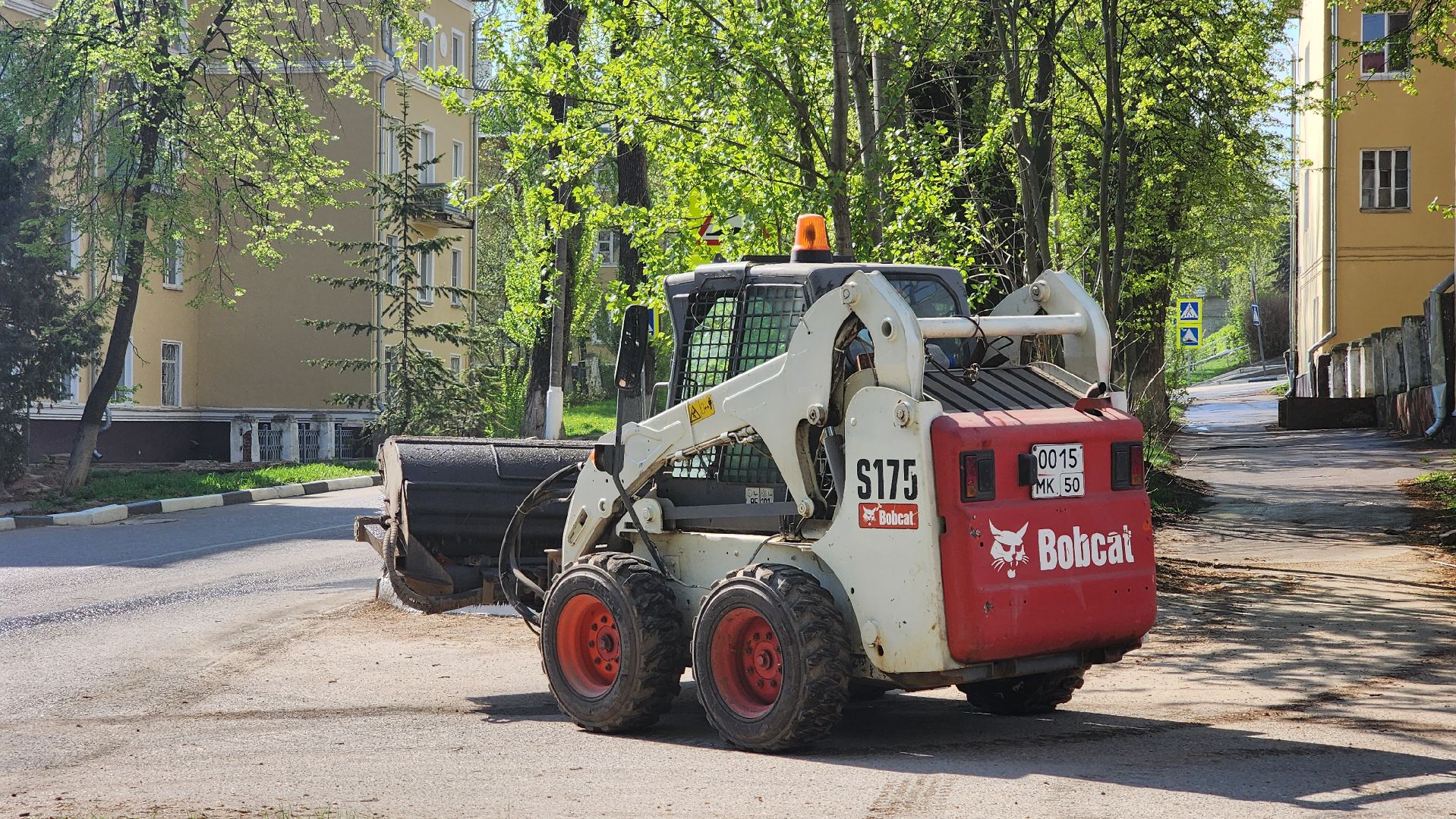 кашира, уборка дорог, влажная уборка города, мосавтодор, дороги,  бордюры,