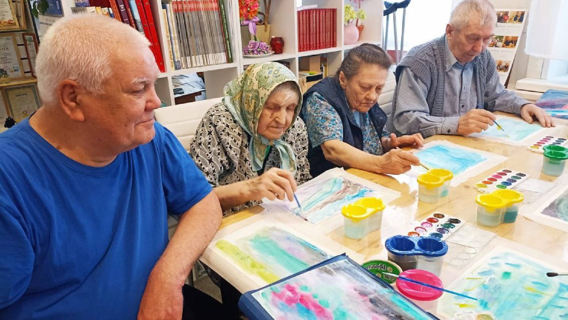 ивантеевка, интернат, пожилые люди, нежный бизнес, волонтерская помощь, подарки, музыкальный вечер,