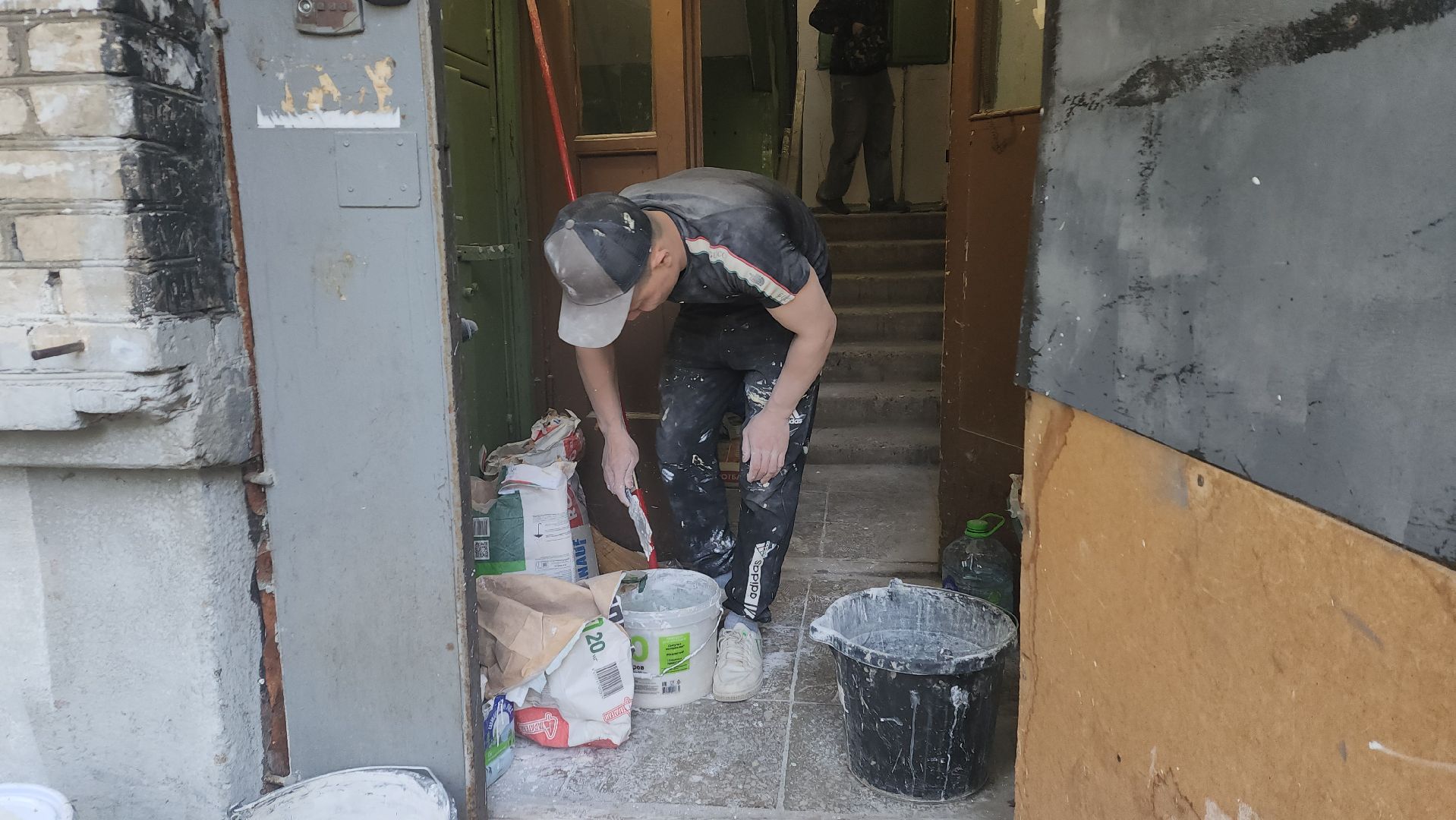 пушкино, ремонт подъездов, косметический ремонт, рабочие, коммунальная служба, многоэтажка,