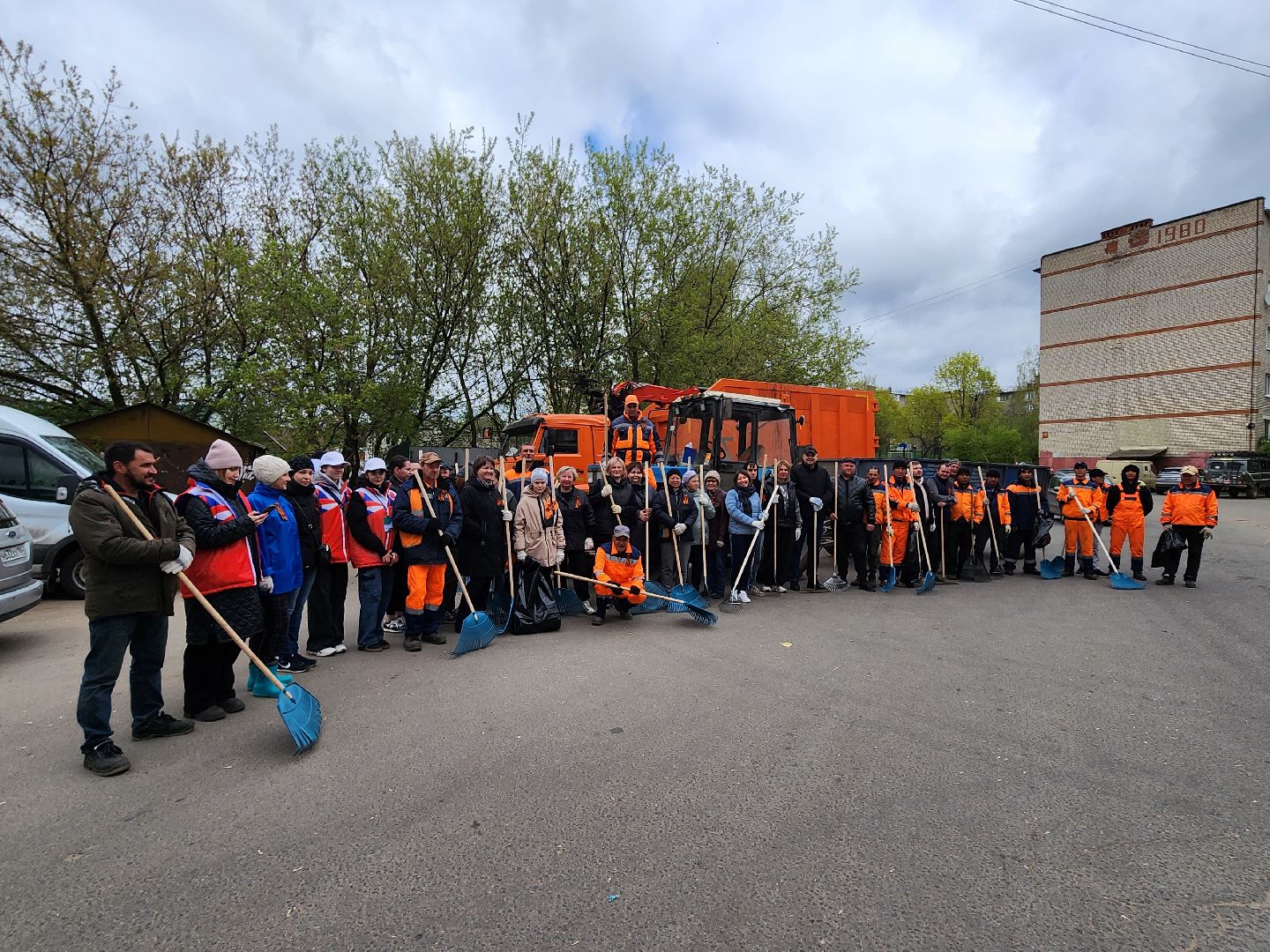 красноармейск, городской округ пушкинский, субботник, уборка города,
