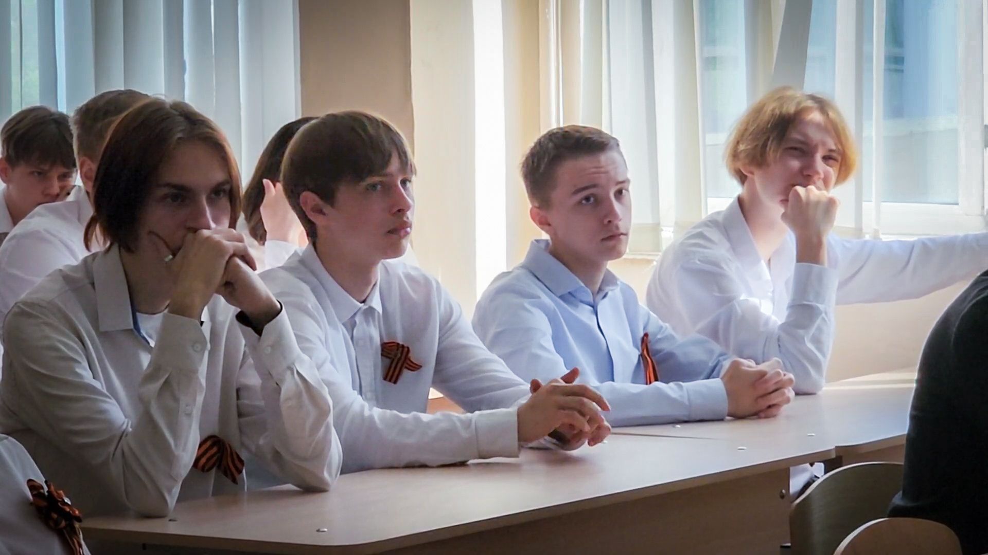 бронницы , парта героя сво,  автомобильно-дорожный колледж,