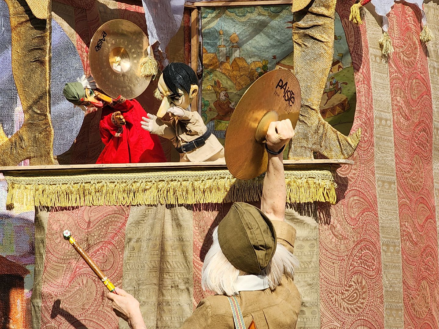 сергиев посад, краеведческий музей, кукольный спекаткль,петрушка, московский театр кукол,