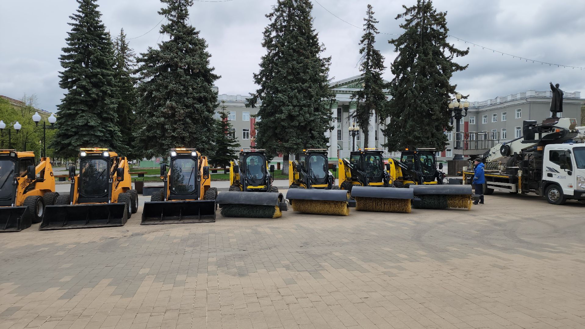 ступино, субботник, благоустройство, парад коммунальной  техники,