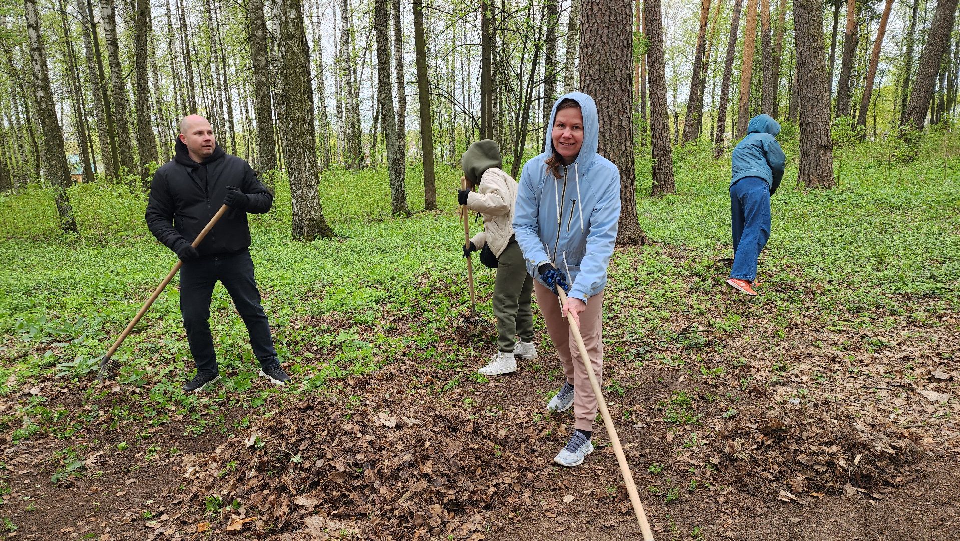 общеобластной субботник, уборка, Центральный парк,Ногинск, Богородский городской округ,