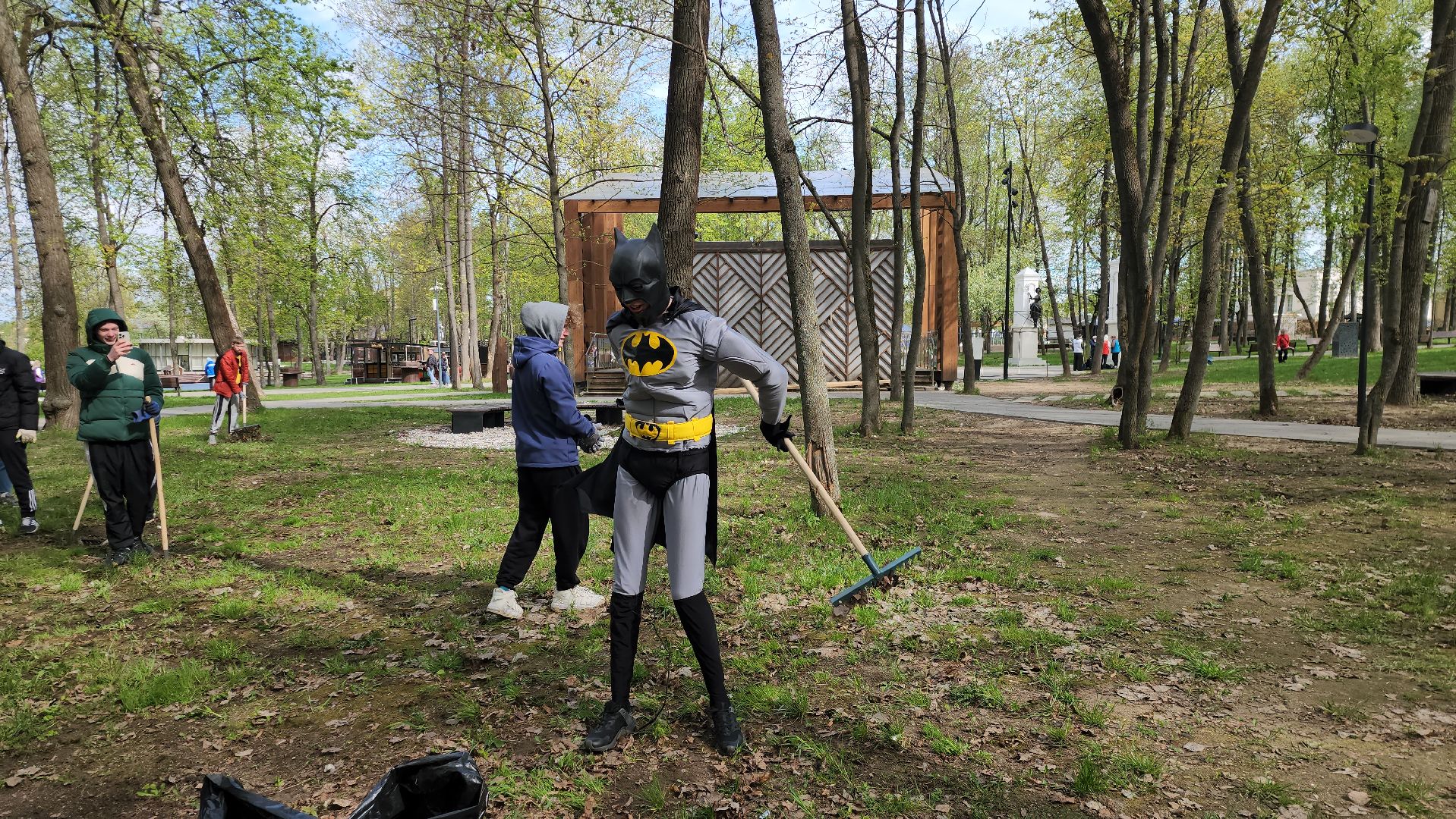 серпухов, подмосковье, областной субботник, бэтмен,