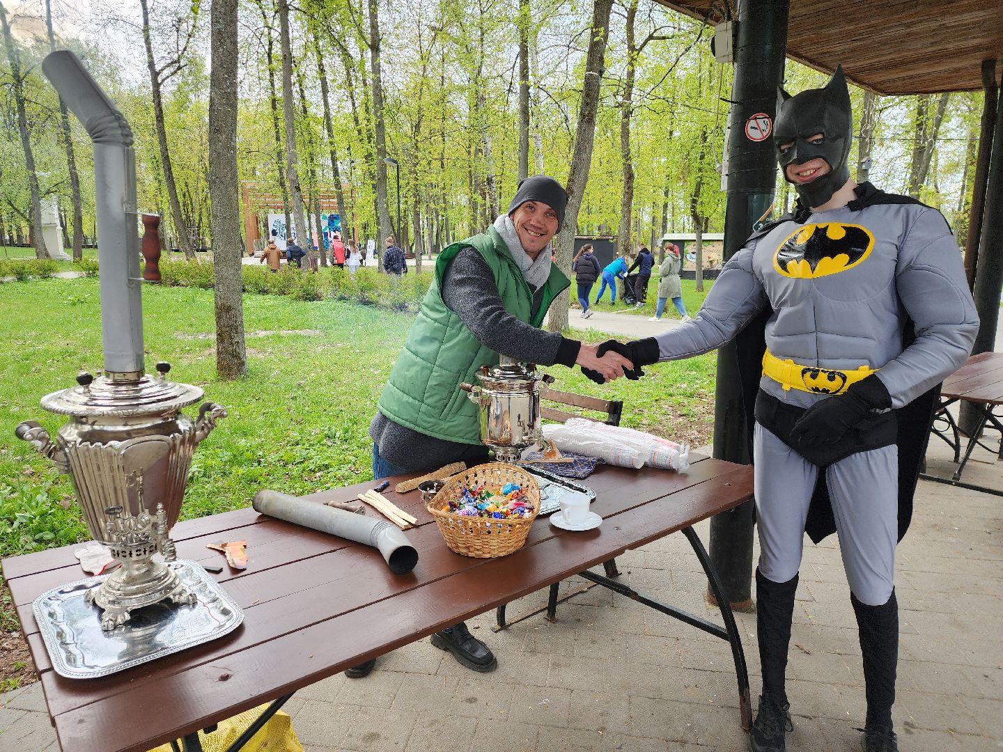 серпухов, подмосковье, областной субботник, бэтмен,