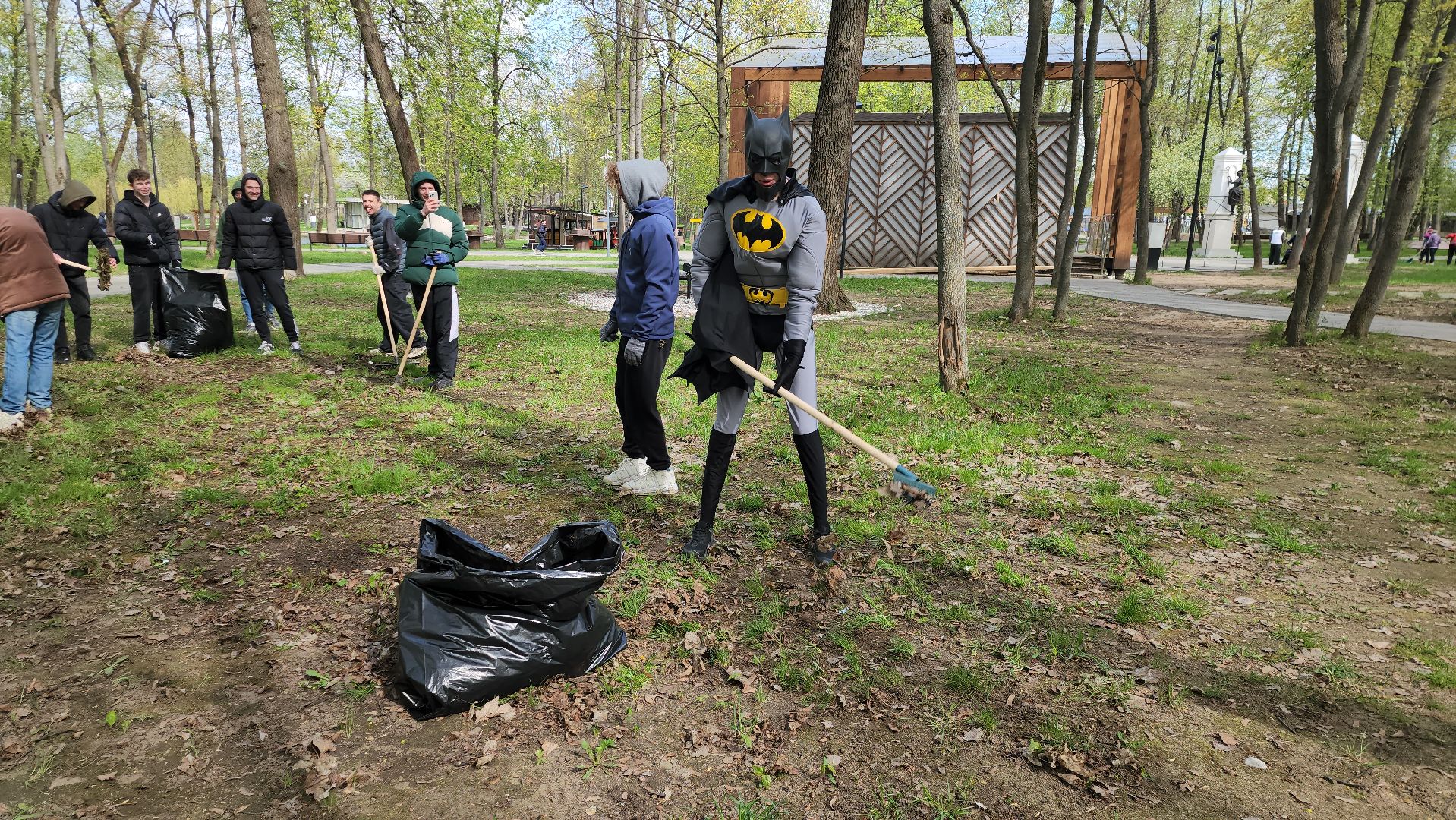 серпухов, подмосковье, областной субботник, бэтмен,