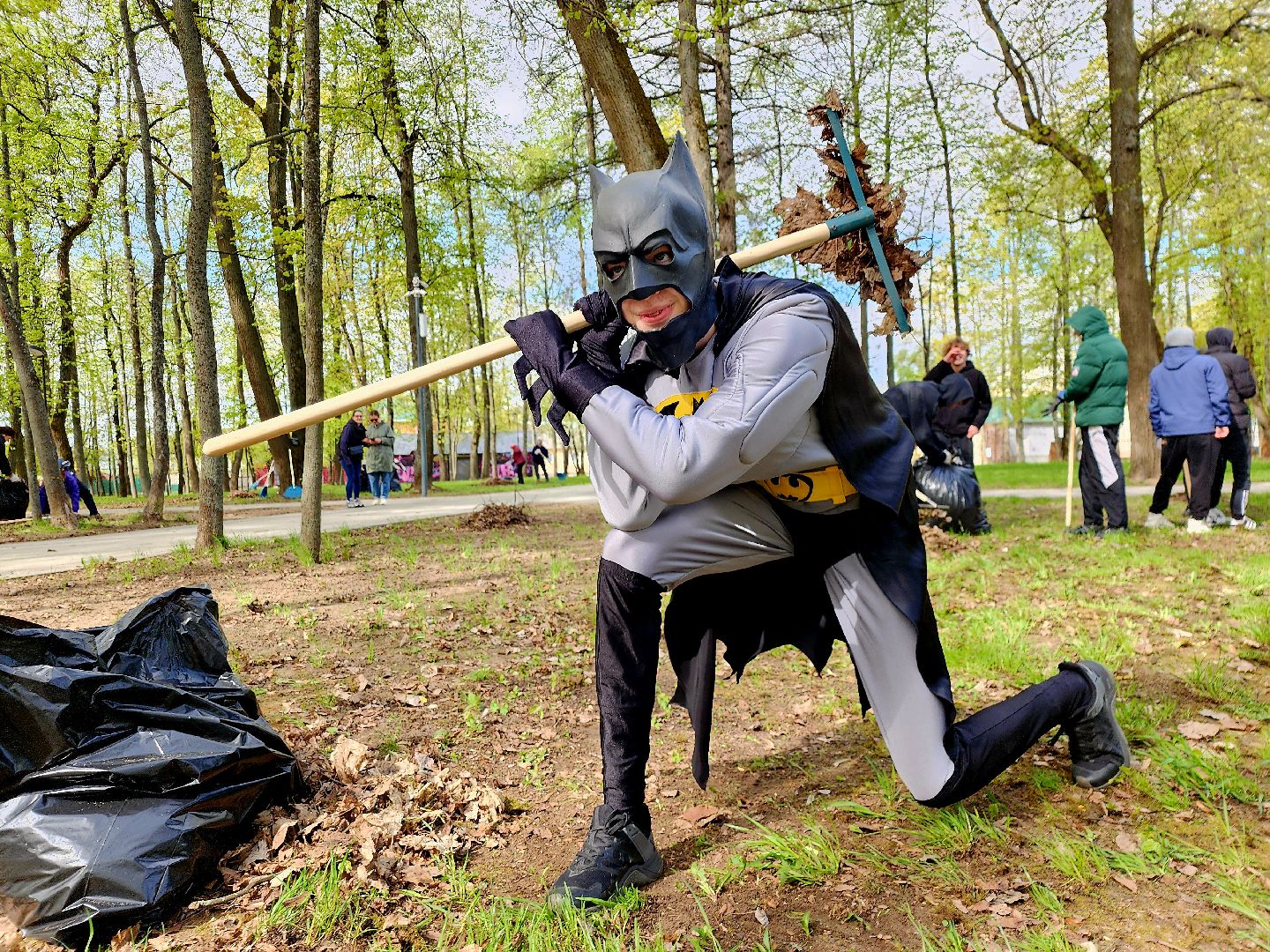 серпухов, подмосковье, областной субботник, бэтмен,