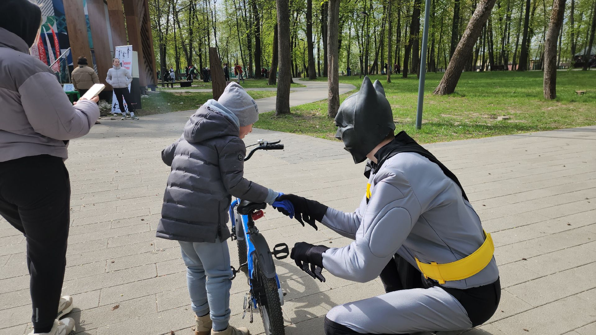 серпухов, подмосковье, областной субботник, бэтмен,