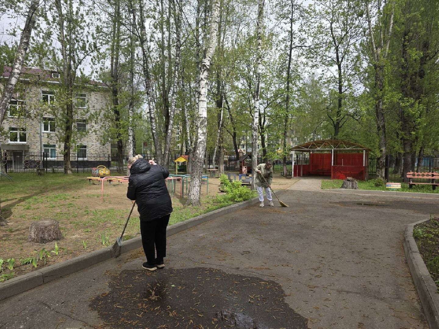 субботник, реутов, дети, уборка, детсад,