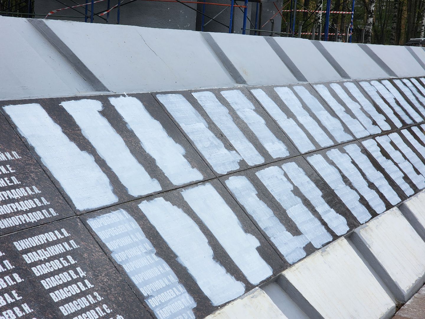 королёв, всероссийский субботник в королеве, горзеленхозстрой, мемориал славы в королеве, капитальный ремонт мемориала,