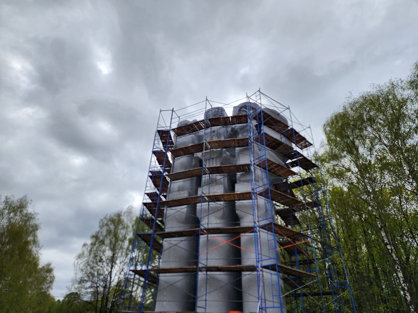 королёв, всероссийский субботник в королеве, горзеленхозстрой, мемориал славы в королеве, капитальный ремонт мемориала,