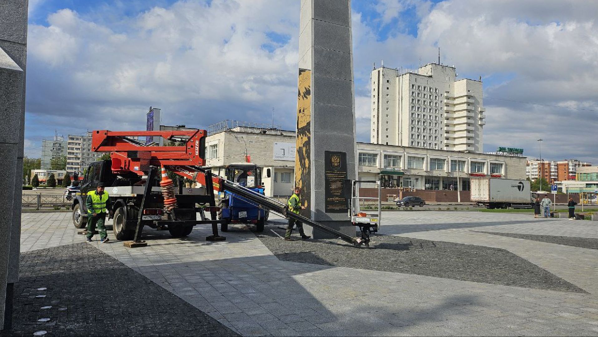 стела трудовой доблести, коломна, уборка,