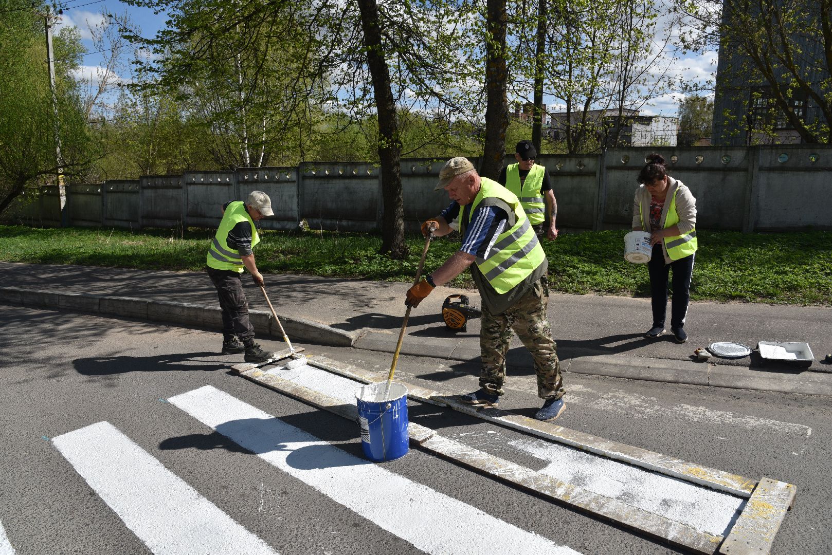 лотошино, благоустройство, покраска пешеходных переходов,