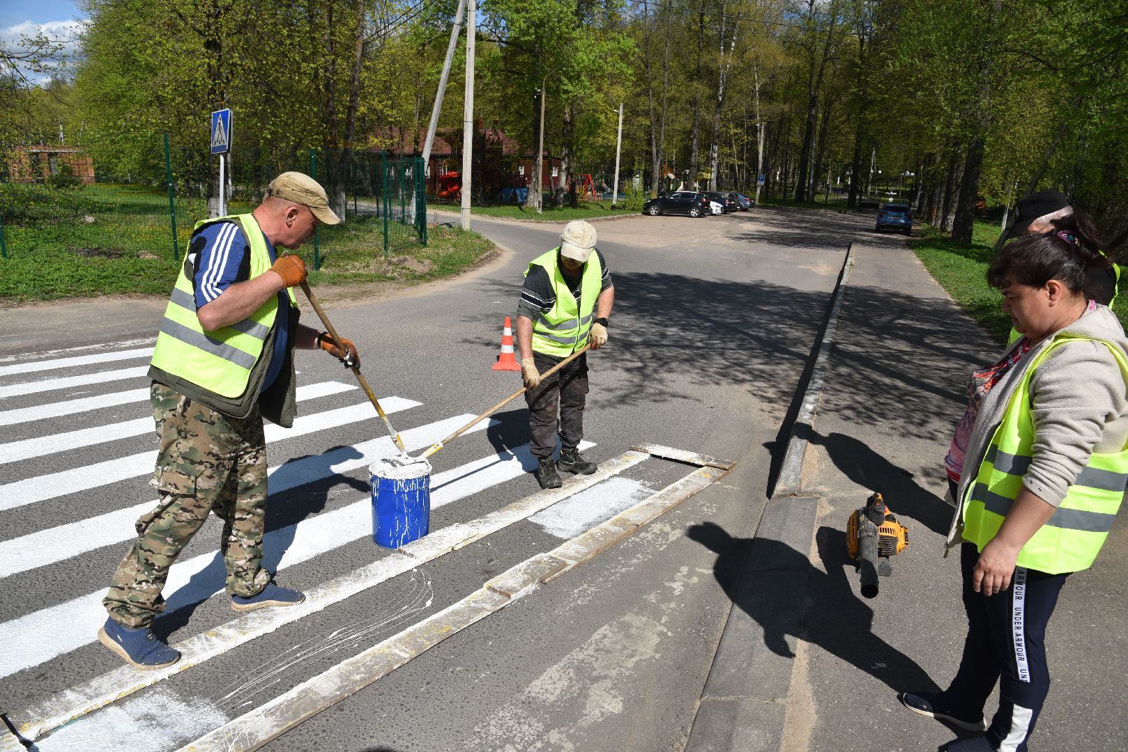лотошино, благоустройство, покраска пешеходных переходов,