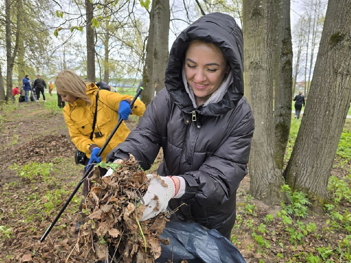 можайск, можайский муниципальный округ, подмосковье, субботник, общеобластной субботник, парк , городской парк, центральная площадка,