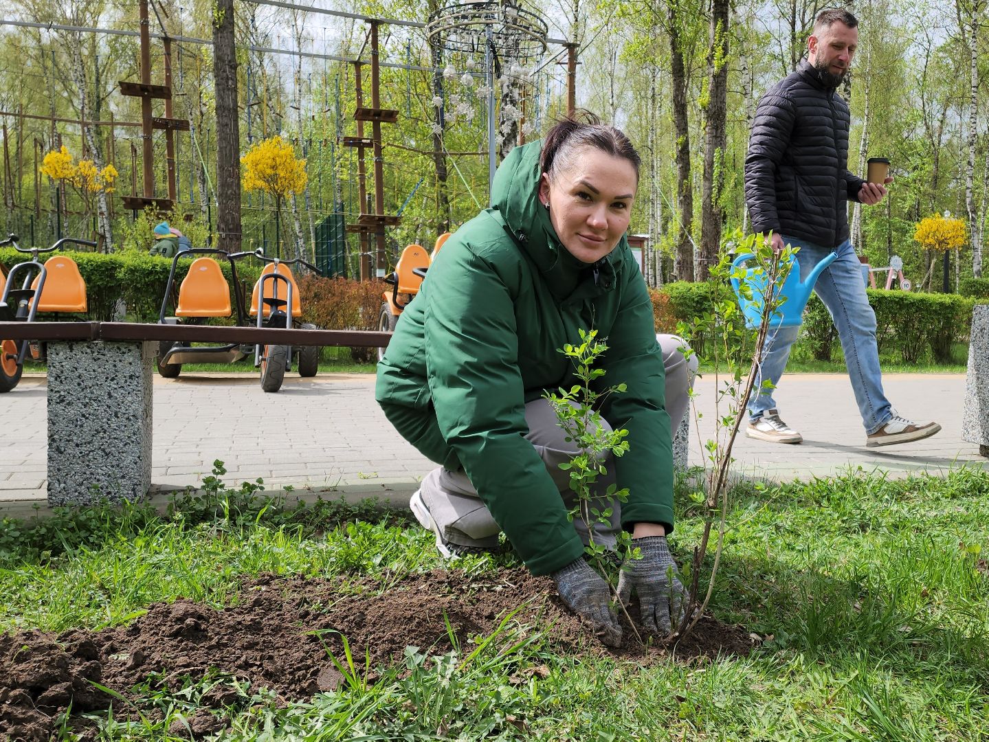кашира, субботник, парк, благоустройство, посадка деревьев, кустарники,