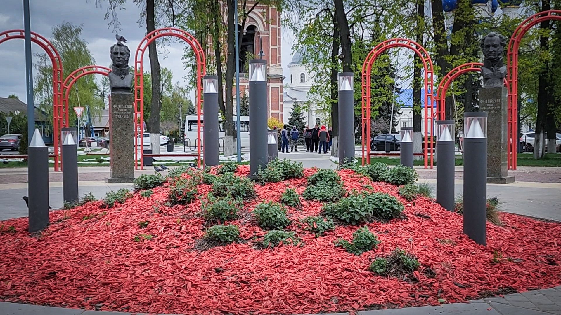 бронницы, благоустройство , декоративная подсыпка дорожек, площадь имени Тимофеева ,