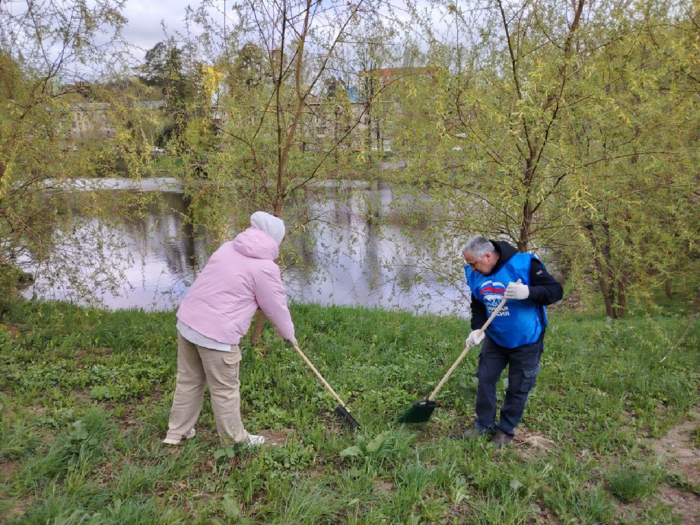 школа попова, субботник власиха,  всероссийский субботник, уборка города,власиха школа попова,