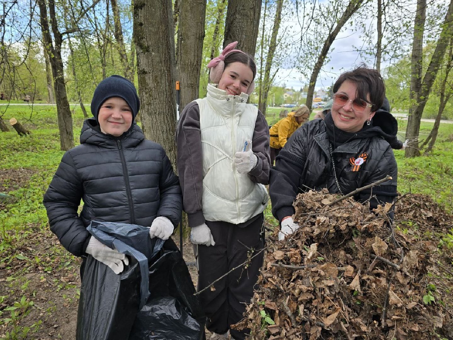 можайск, можайский муниципальный округ, подмосковье, субботник, общеобластной субботник, парк ривьера, городской парк,