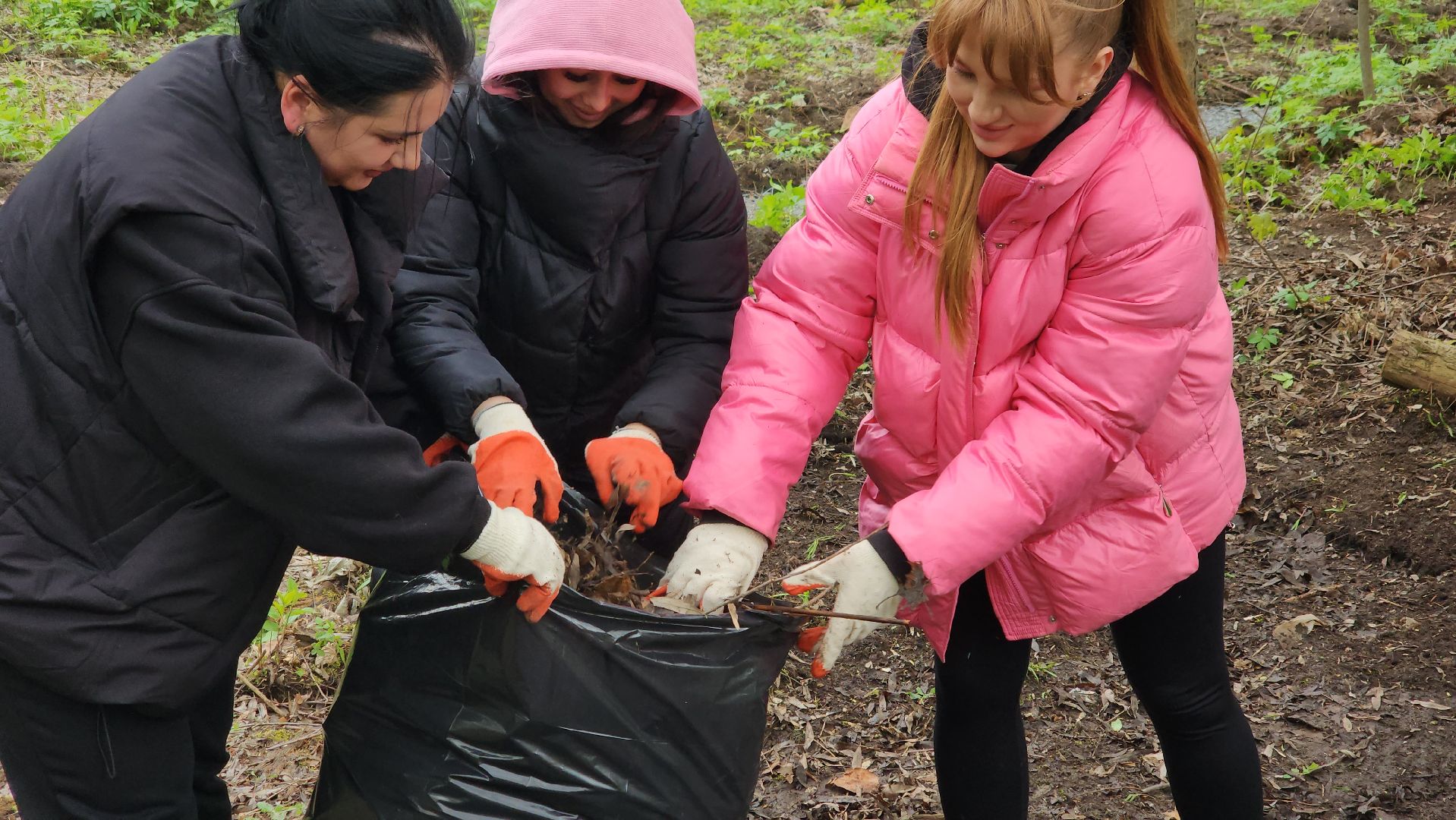 субботник, щёлково, Чкаловское озеро, уборка територии,