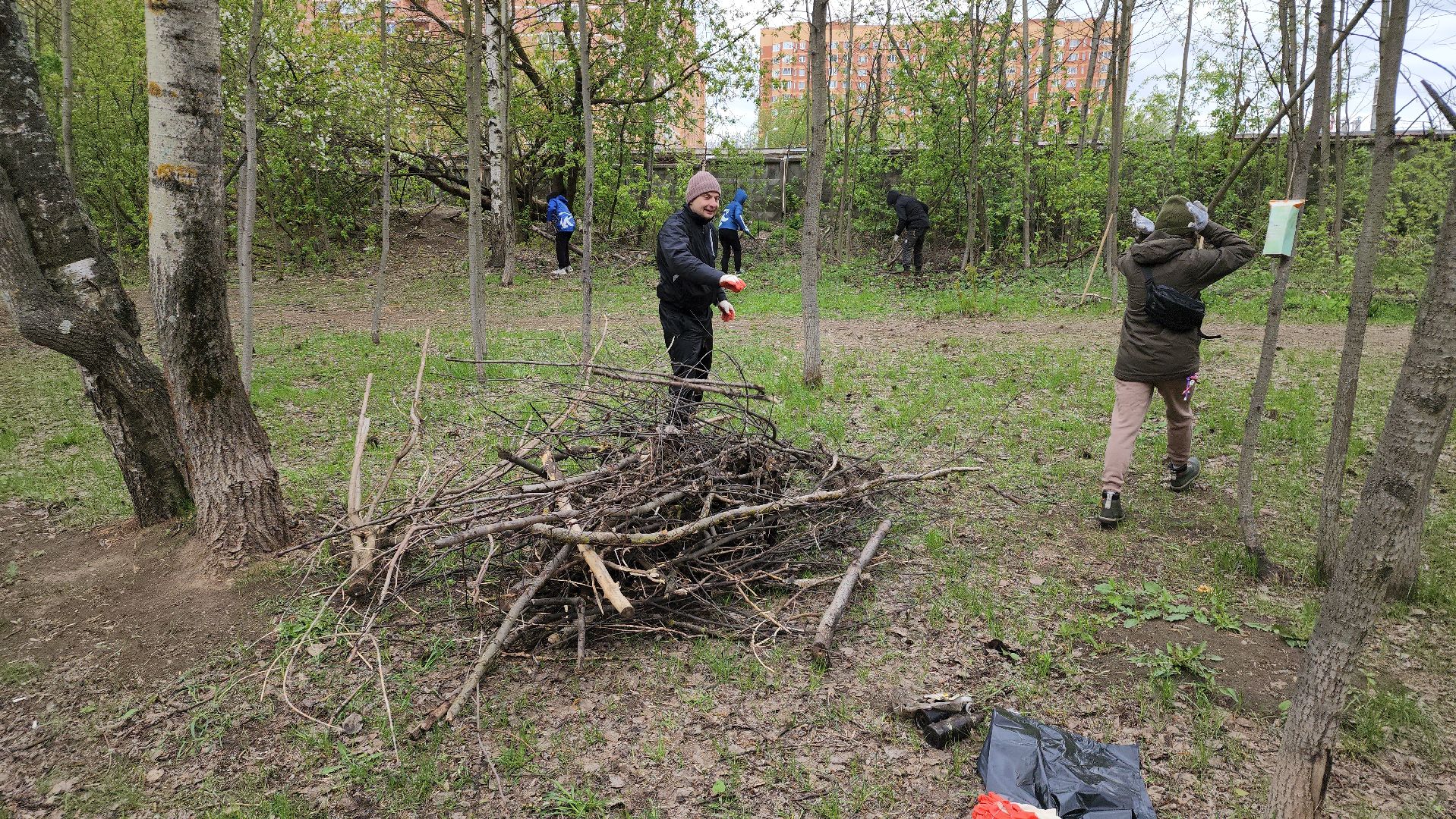субботник, щёлково, Чкаловское озеро, уборка територии,