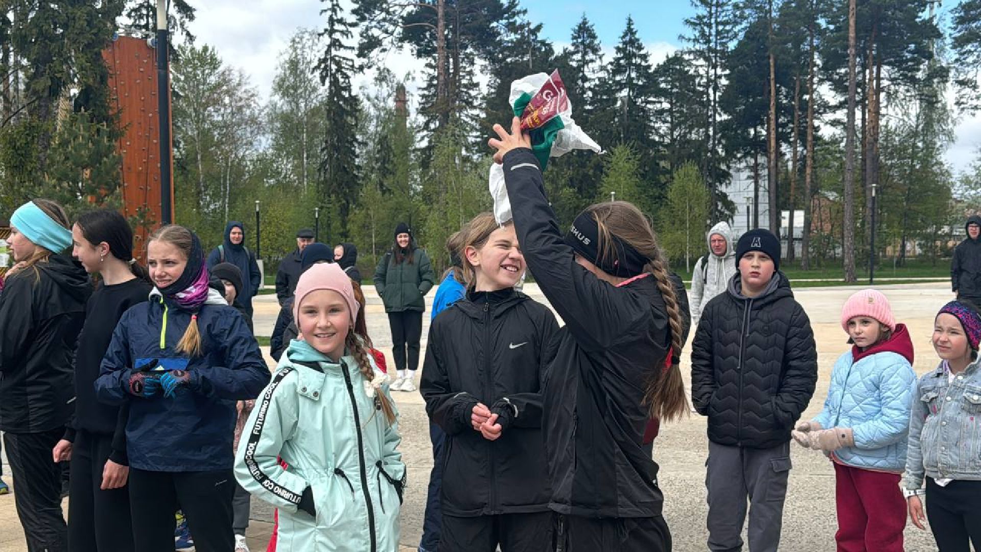 экология, сбор мусора, пестовский парк,