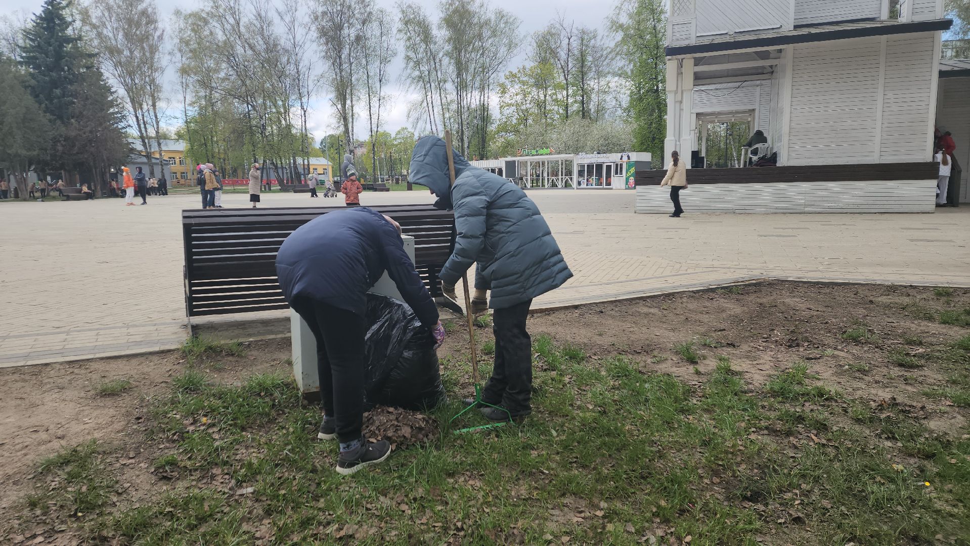 пушкино, субботник, уборка мусора,парки го пушкинский, волонтерская группа,