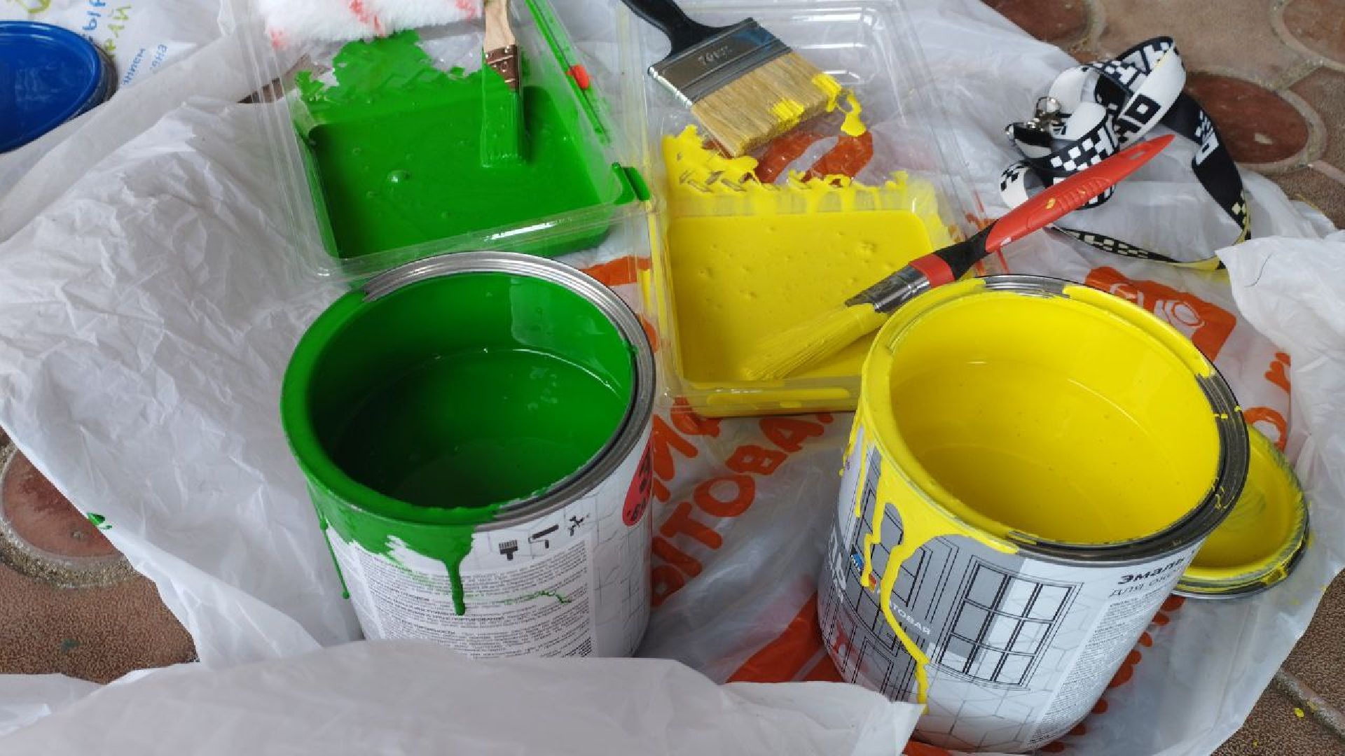 пушкинский округ, ивантеевка, субботник, центр социального обслуживания,  волонтерская помощь, уборка территории,