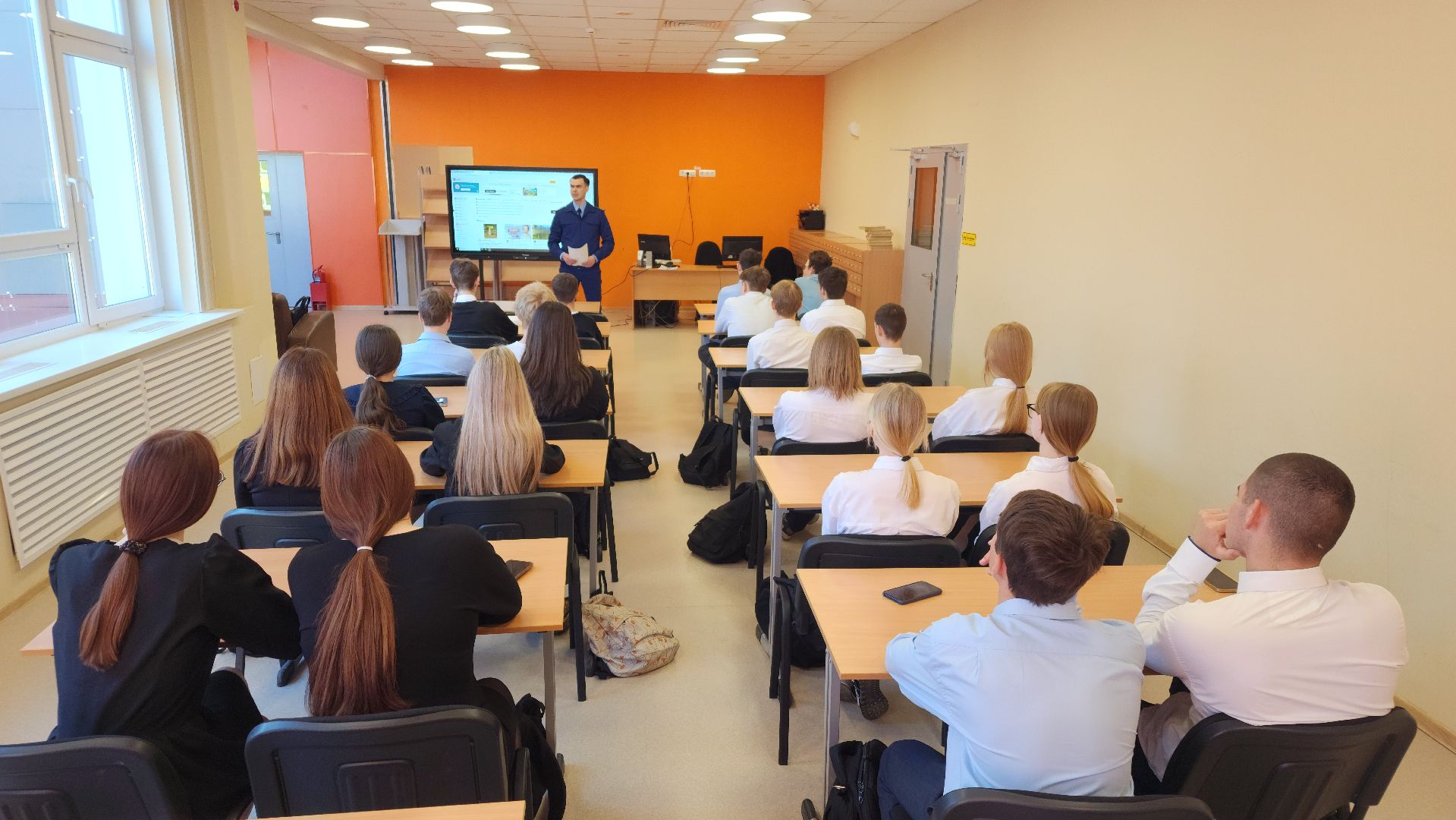 волоколамск, кибер-мошенники, профилактика, прокуратура,