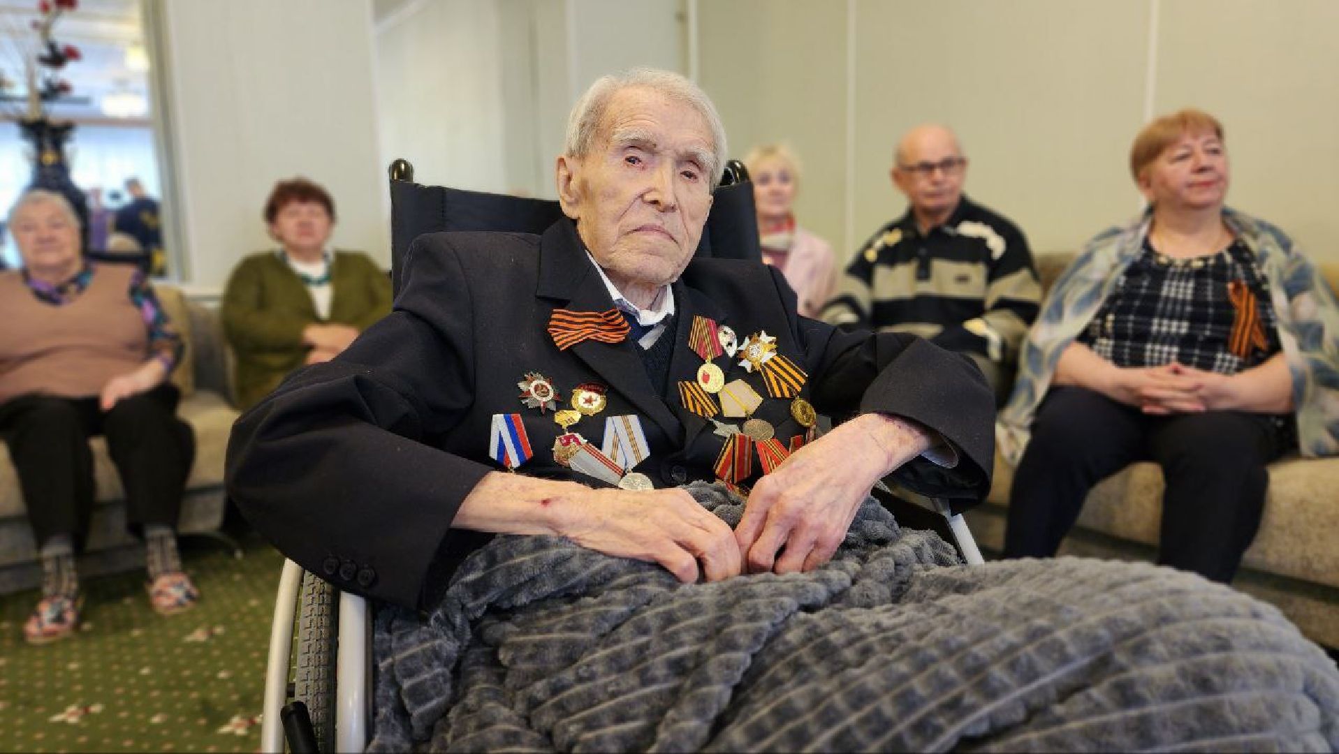 Дмитров, Почетный житель Дмитрова, Анатолий Хомич, Ветеран ВОВ,Дом доброты в Дмитрове,Таблички в честь ветеранов ВОВ,табличка,