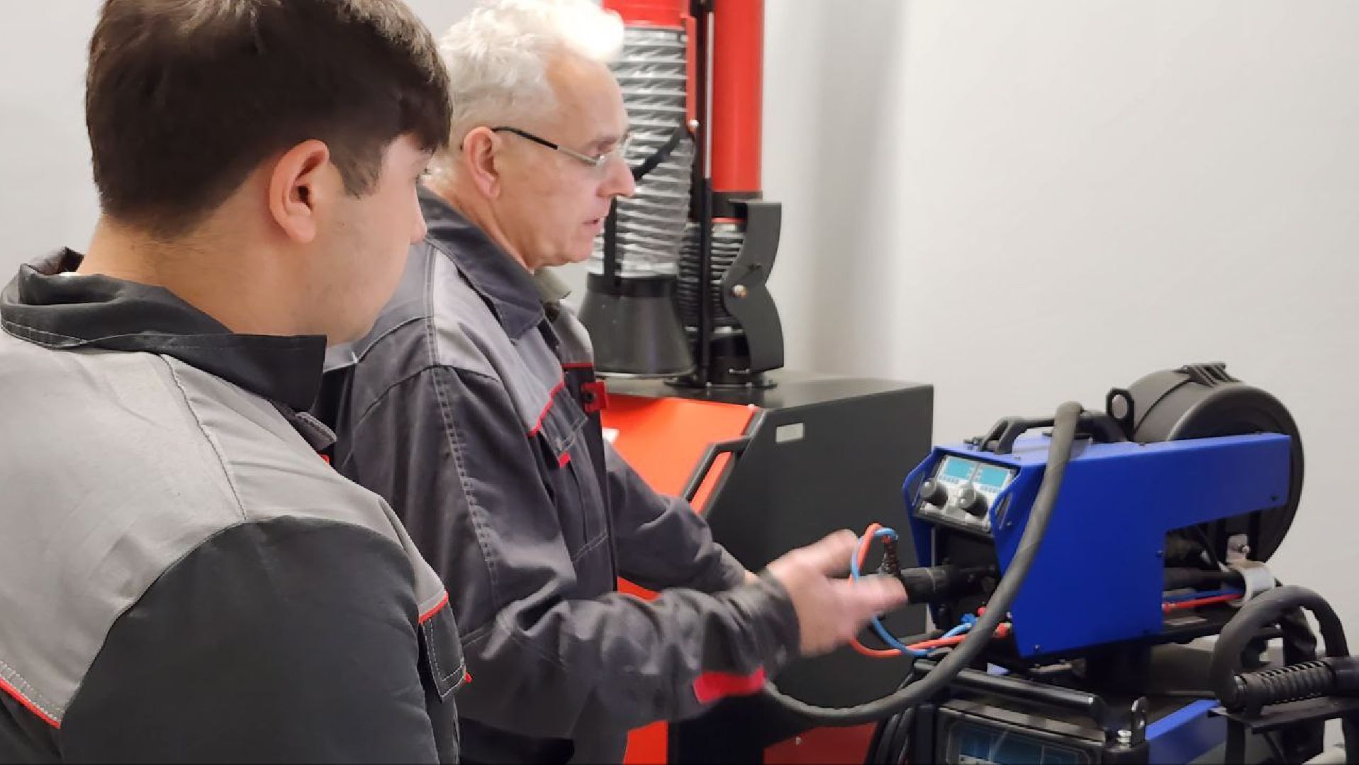 Дмитров, Дмитровский техникум, Мострансавто,