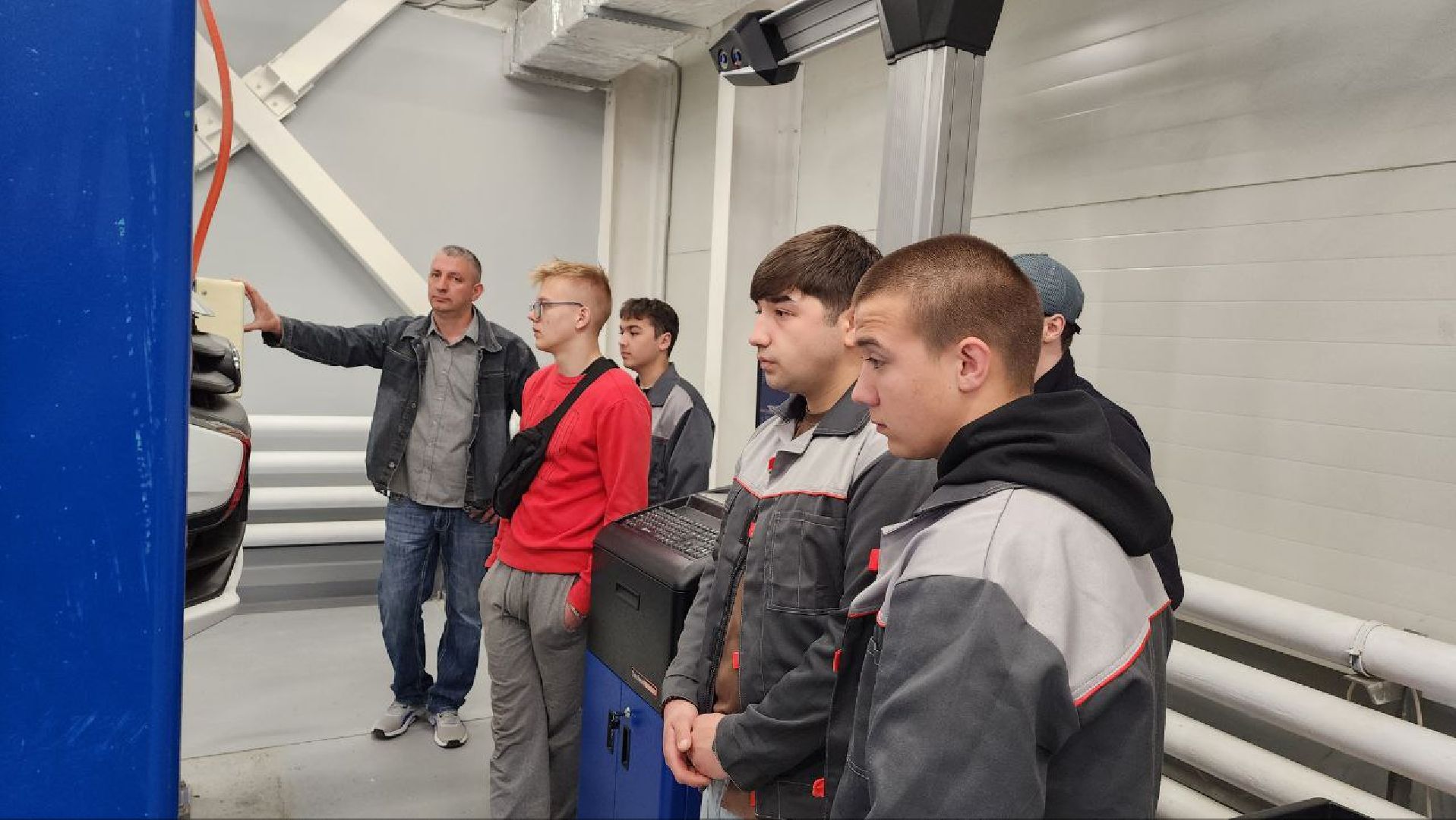 Дмитров, Дмитровский техникум, Мострансавто,