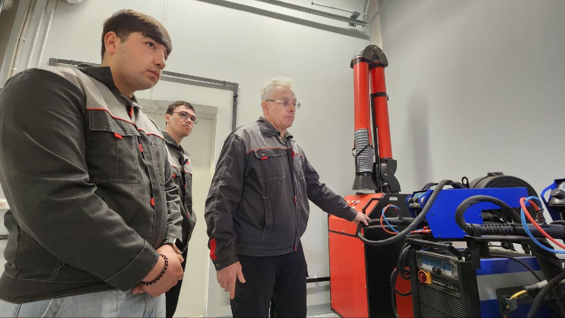 Дмитров, Дмитровский техникум, Мострансавто,