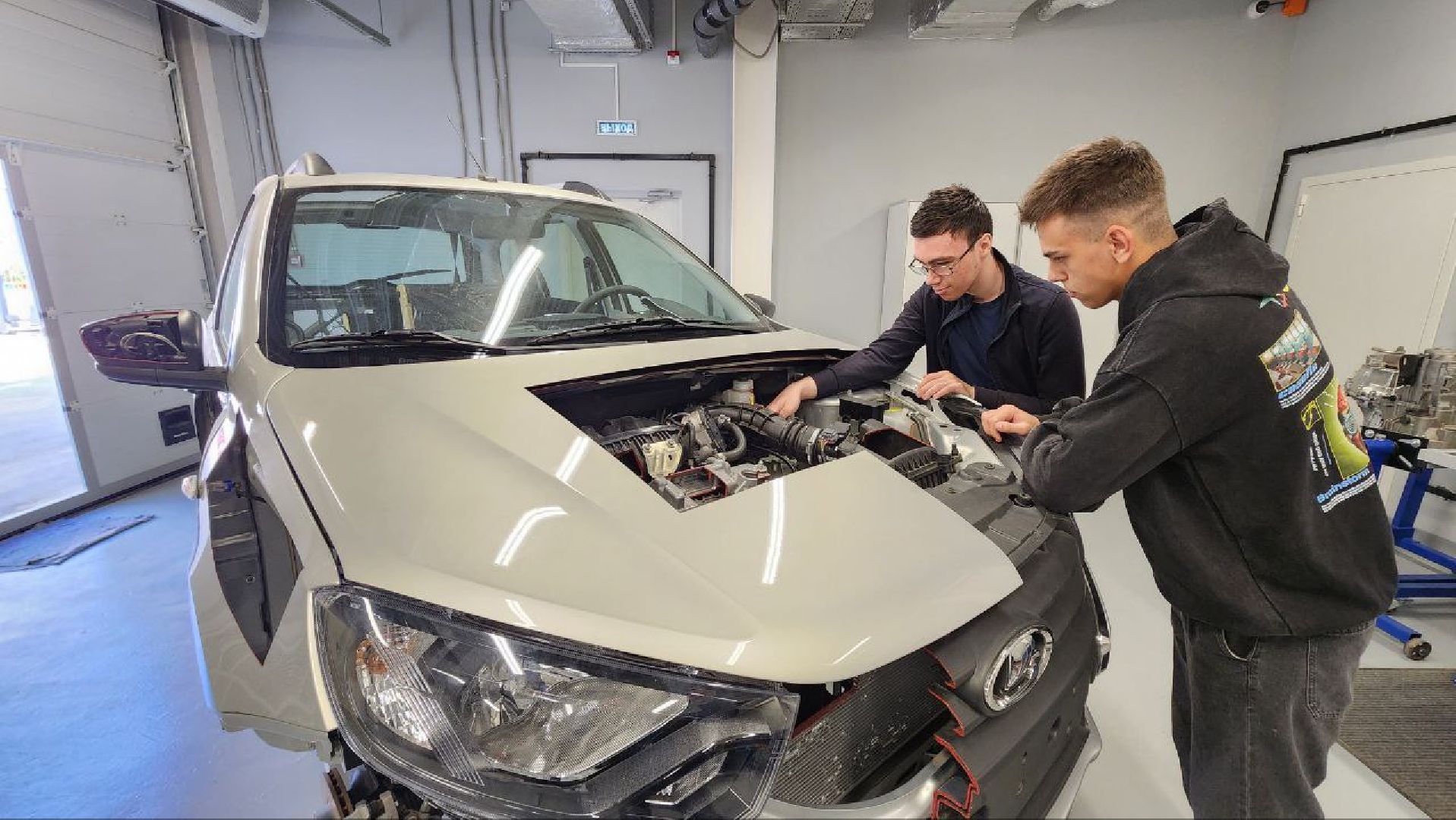 Дмитров, Дмитровский техникум, Мострансавто,